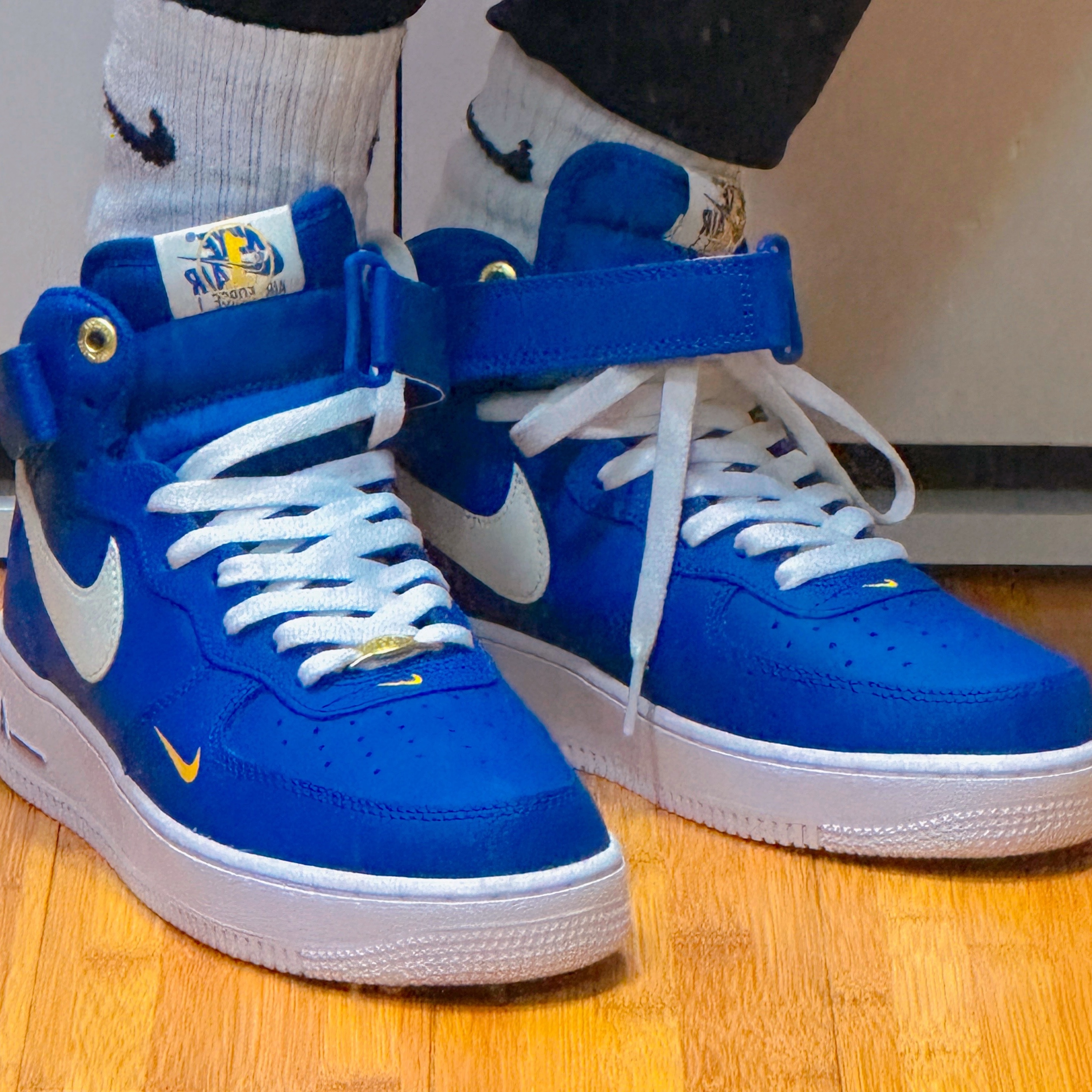 Nike Air Force 1 Mid '07 LV8 40th Anniversary Join Forces Blue Jay 착용 스타일 - 2