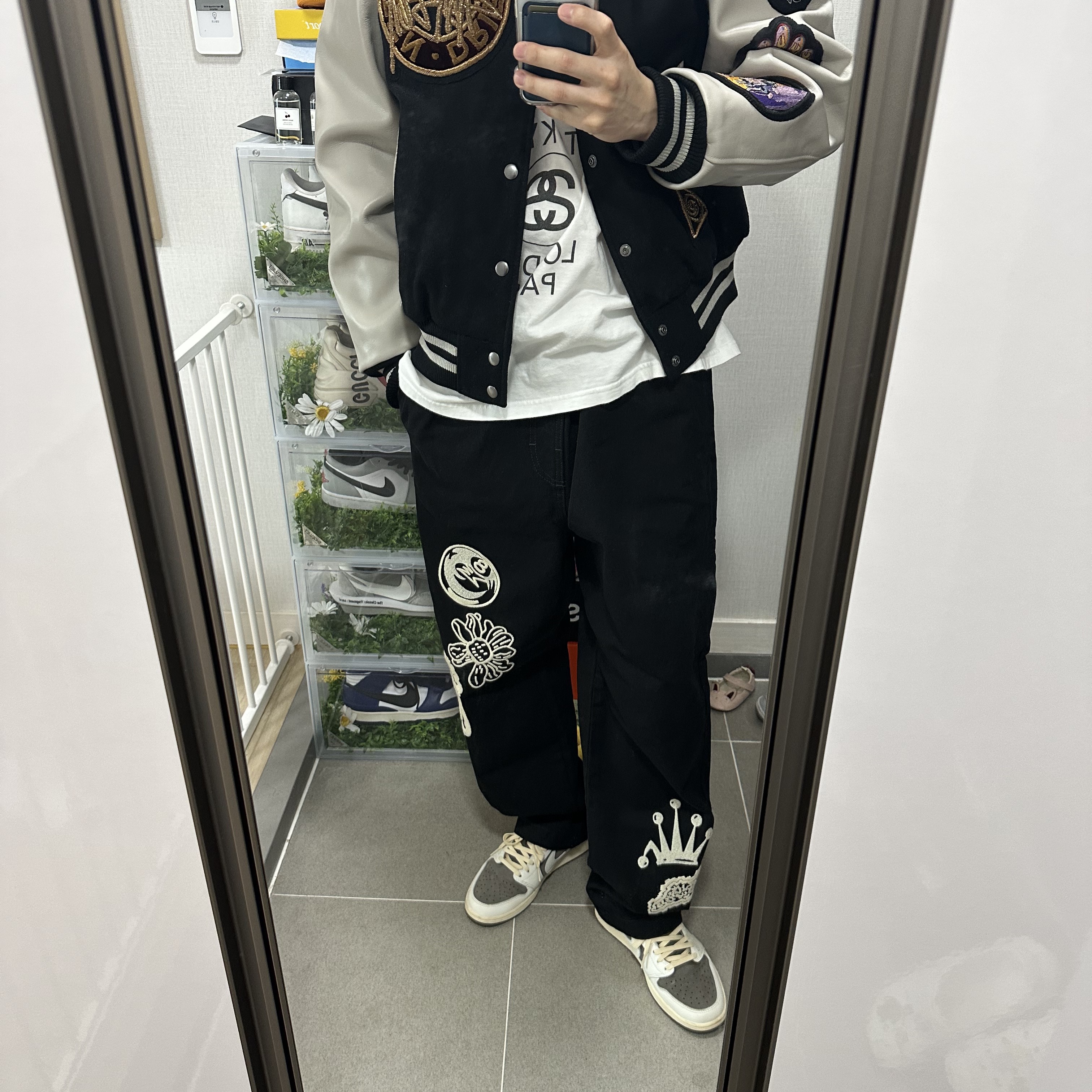 Stussy x Dries Van Noten Varsity Jacket Black, Stussy World Tour T-Shirt White 착용 스타일