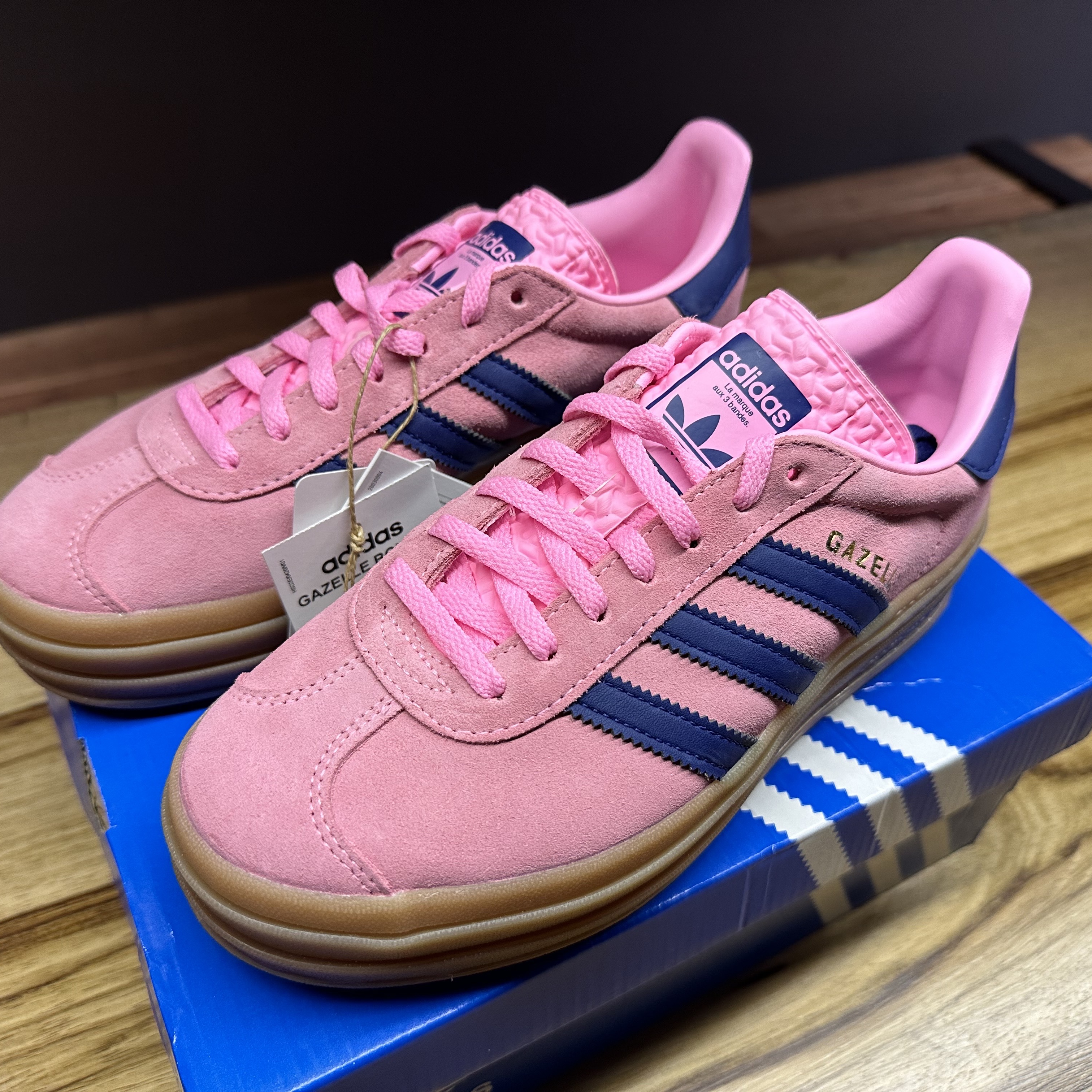 (W) Adidas Gazelle Bold Pink Glow Victory Blue 착용 스타일 - 2