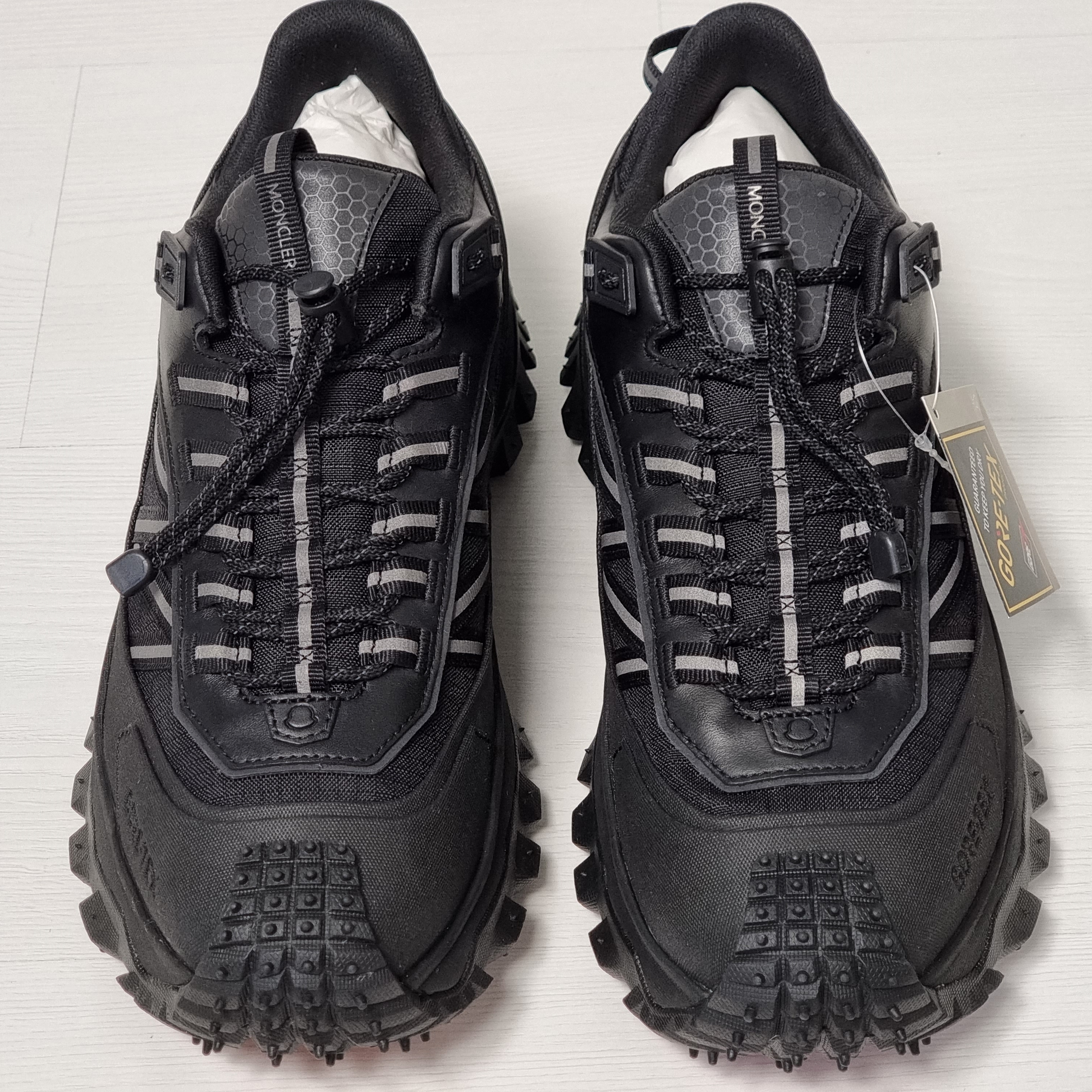 Moncler Trailgrip GTX Sneakers Black - 22FW 착용 스타일 - 1