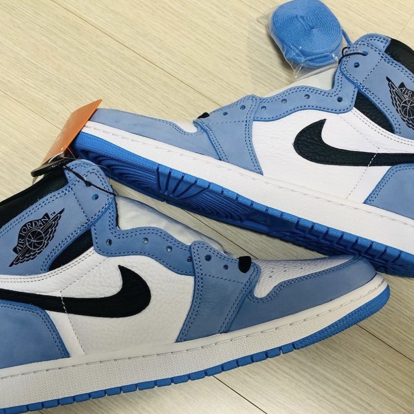 Jordan 1 Retro High OG University Blue 착용 스타일