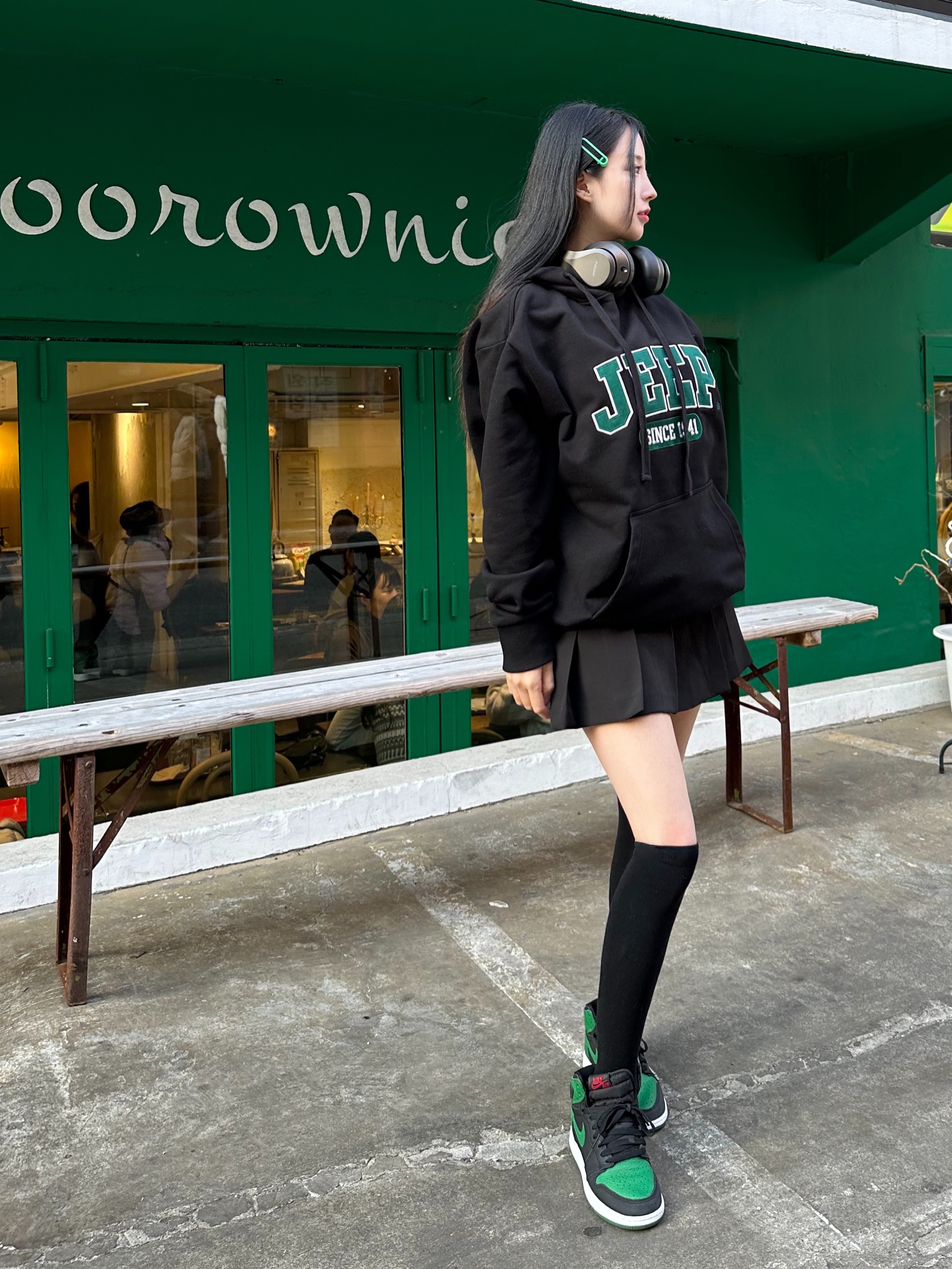 Jordan 1 Retro High OG Pine Green Black 착용 스타일 - 4