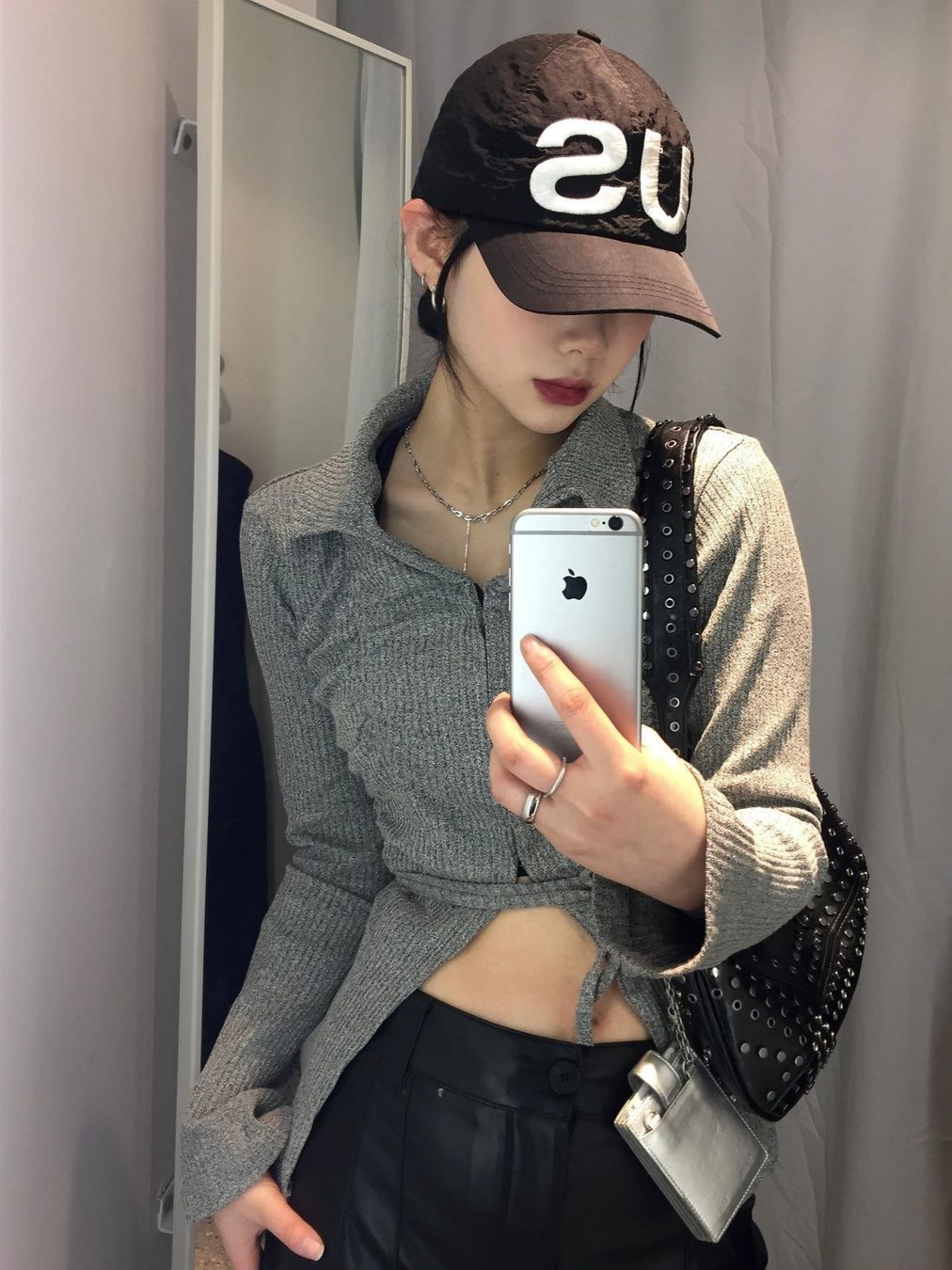 s/e/o Us Cap Black 착용 스타일 - 1