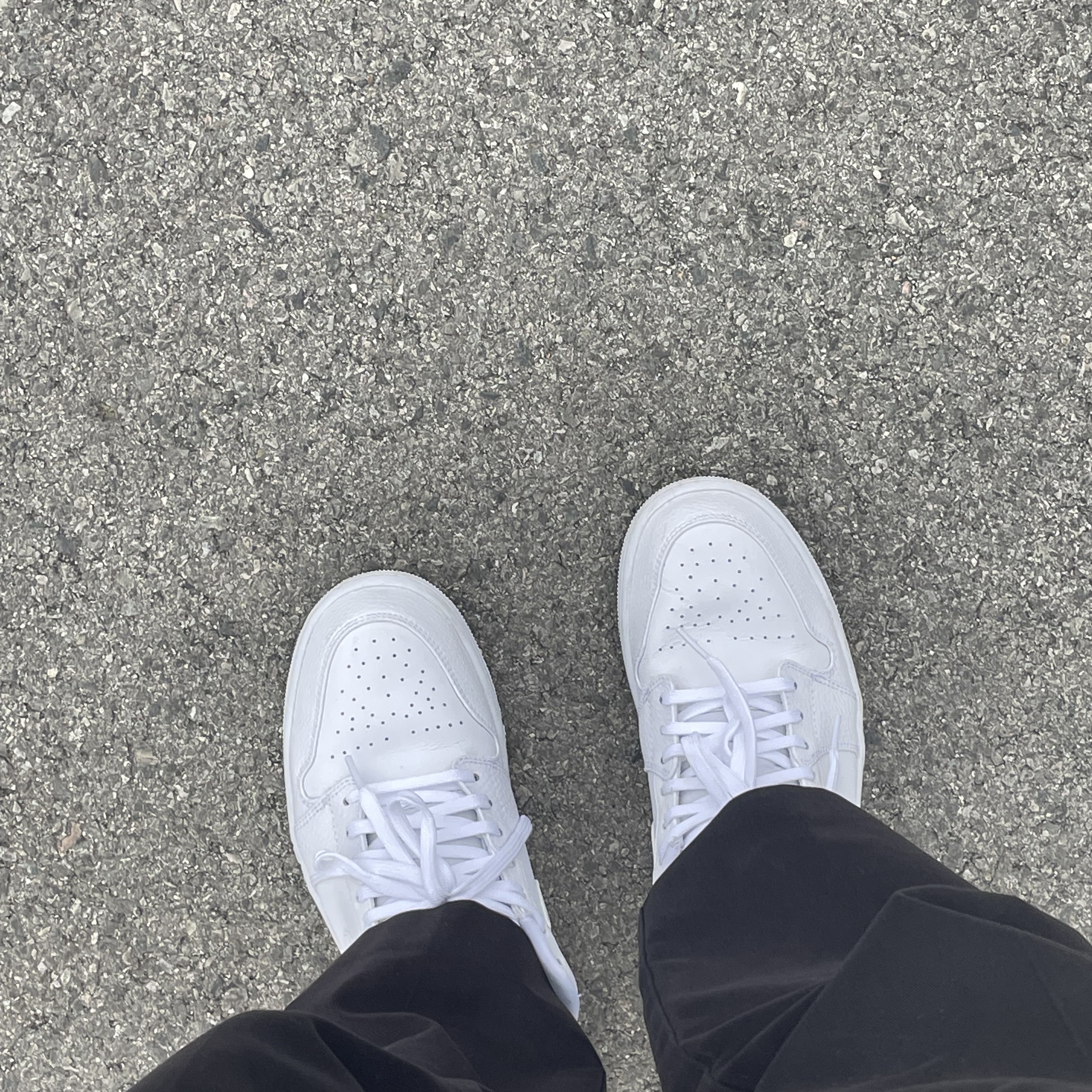 Jordan 1 Low Triple White Tumbled Leather 2020 착용 스타일