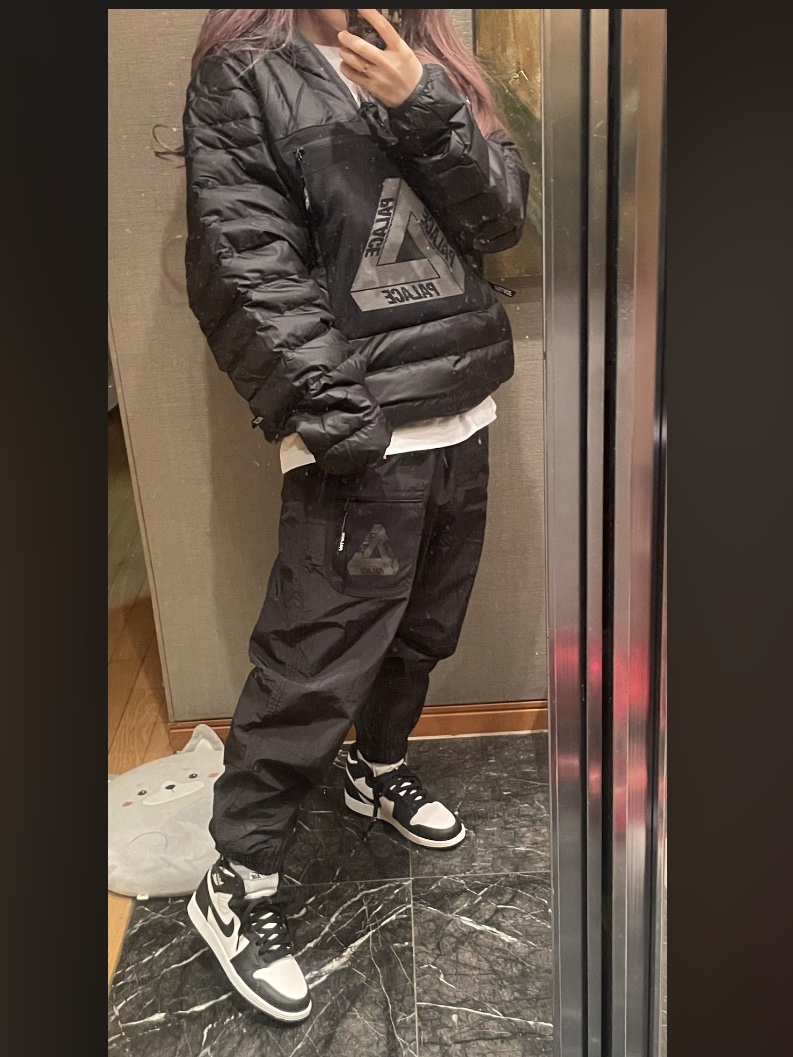 Palace Pertex Q-Lite Down Jacket Black - 22SS, Palace Cripstop Grid Joggers Black - 22SS 착용 스타일 - 2
