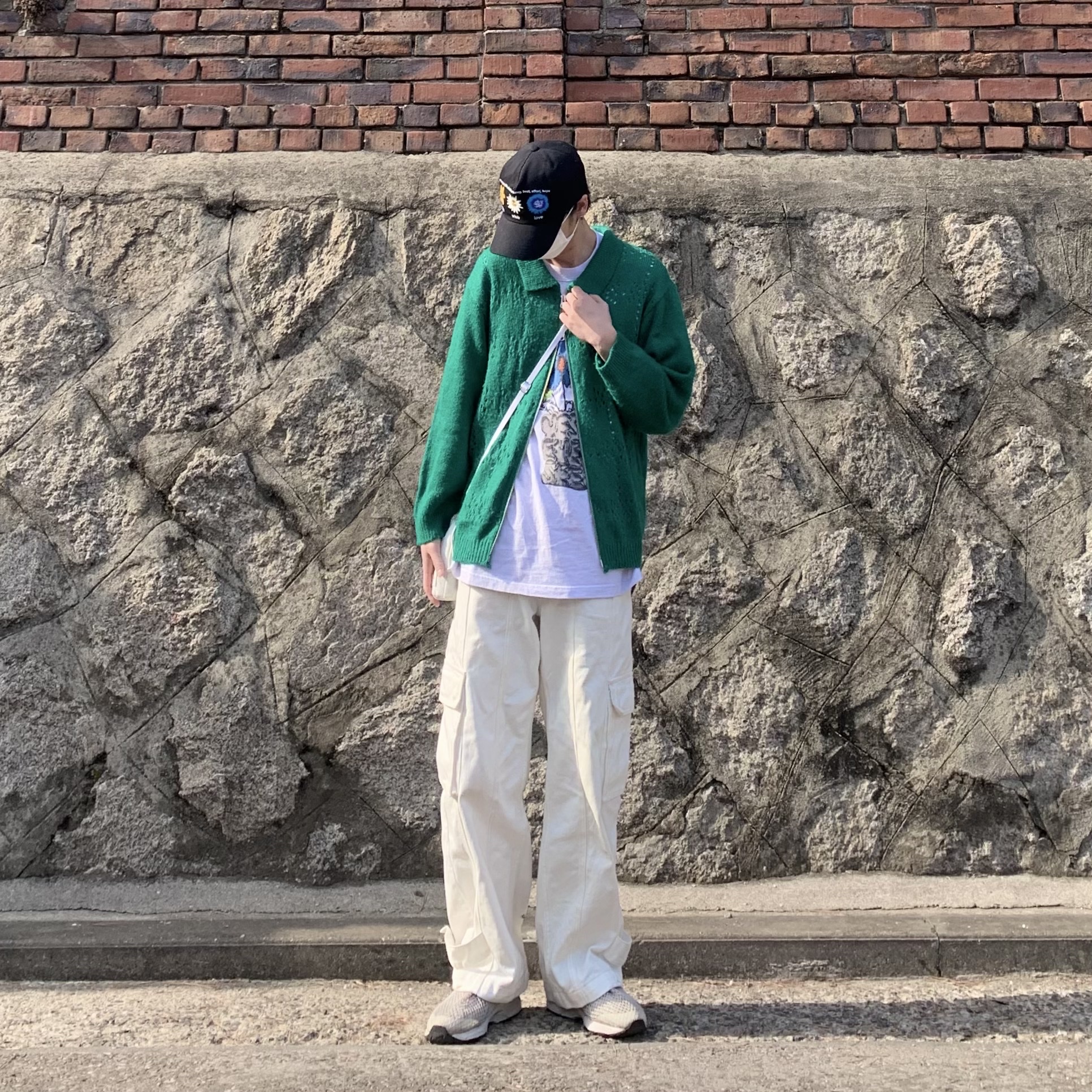 Asics x Vivienne Westwood Gel-Kayano 26 Birch White, Stussy Ralphie Big Crinkle Pants Natural 착용 스타일 - 1