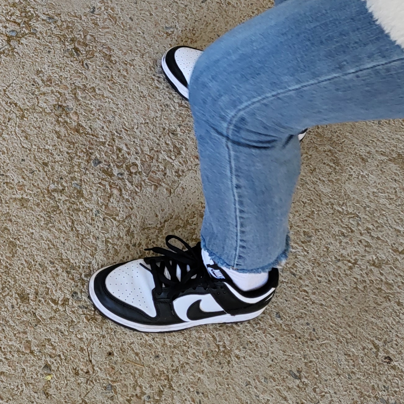 (W) Nike Dunk Low Black 착용 스타일