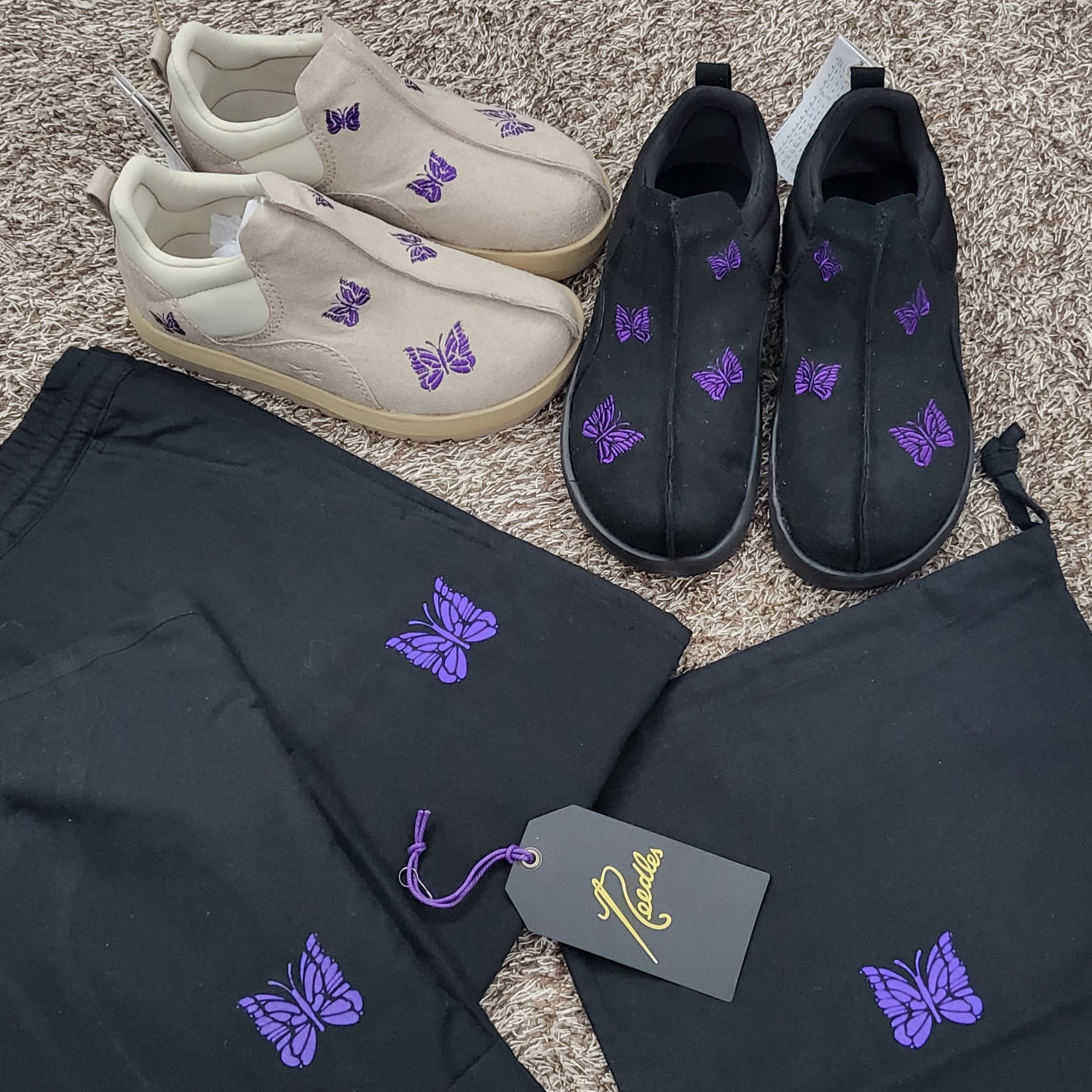 Reebok x Needles Beatnik Moc Modern Beige Extreme Purple, Reebok x Needles Beatnik Moc Core Black Extreme Purple 착용 스타일