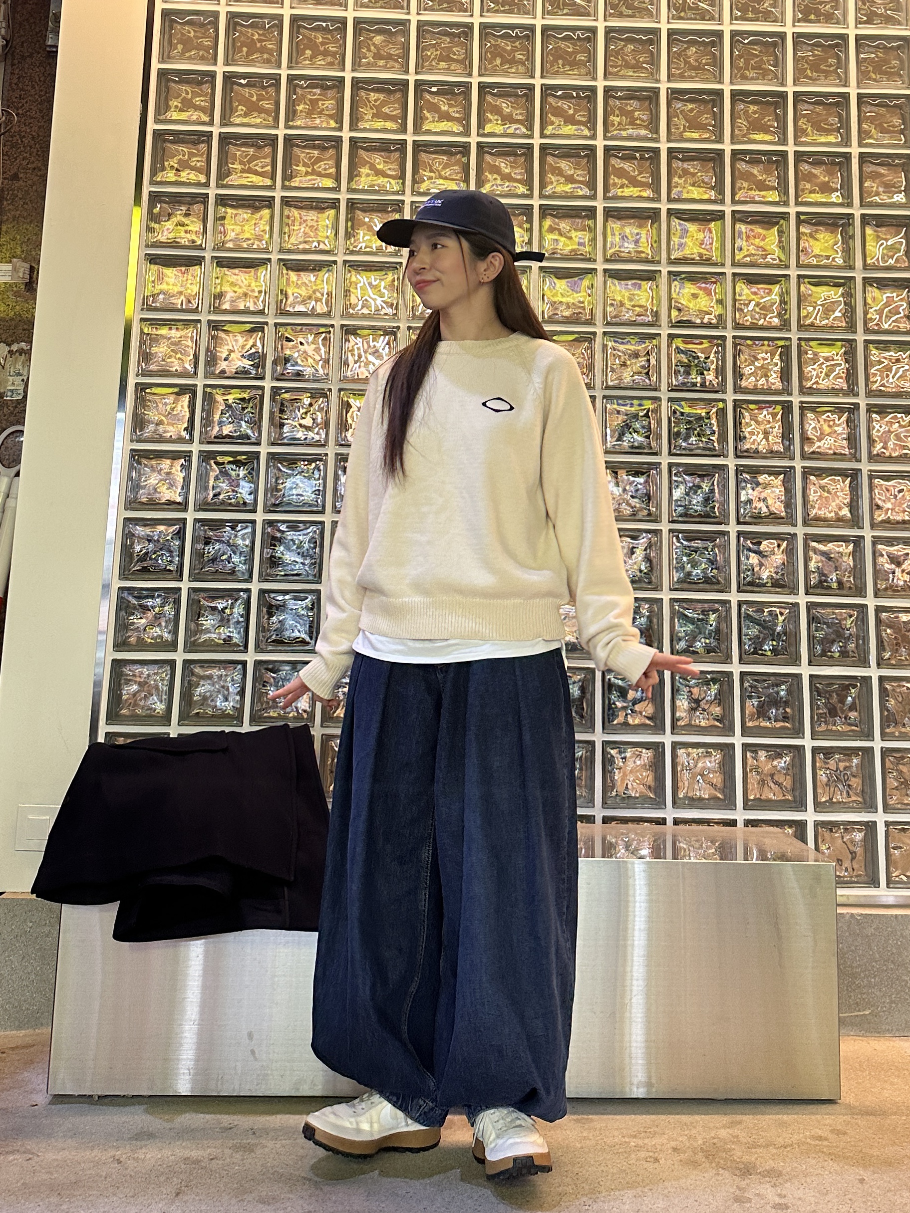 Zara x Ader Error Wide Leg Jeans Blue, Nike x Tom Sachs General Purpose Shoe Light Cream 착용 스타일 - 2