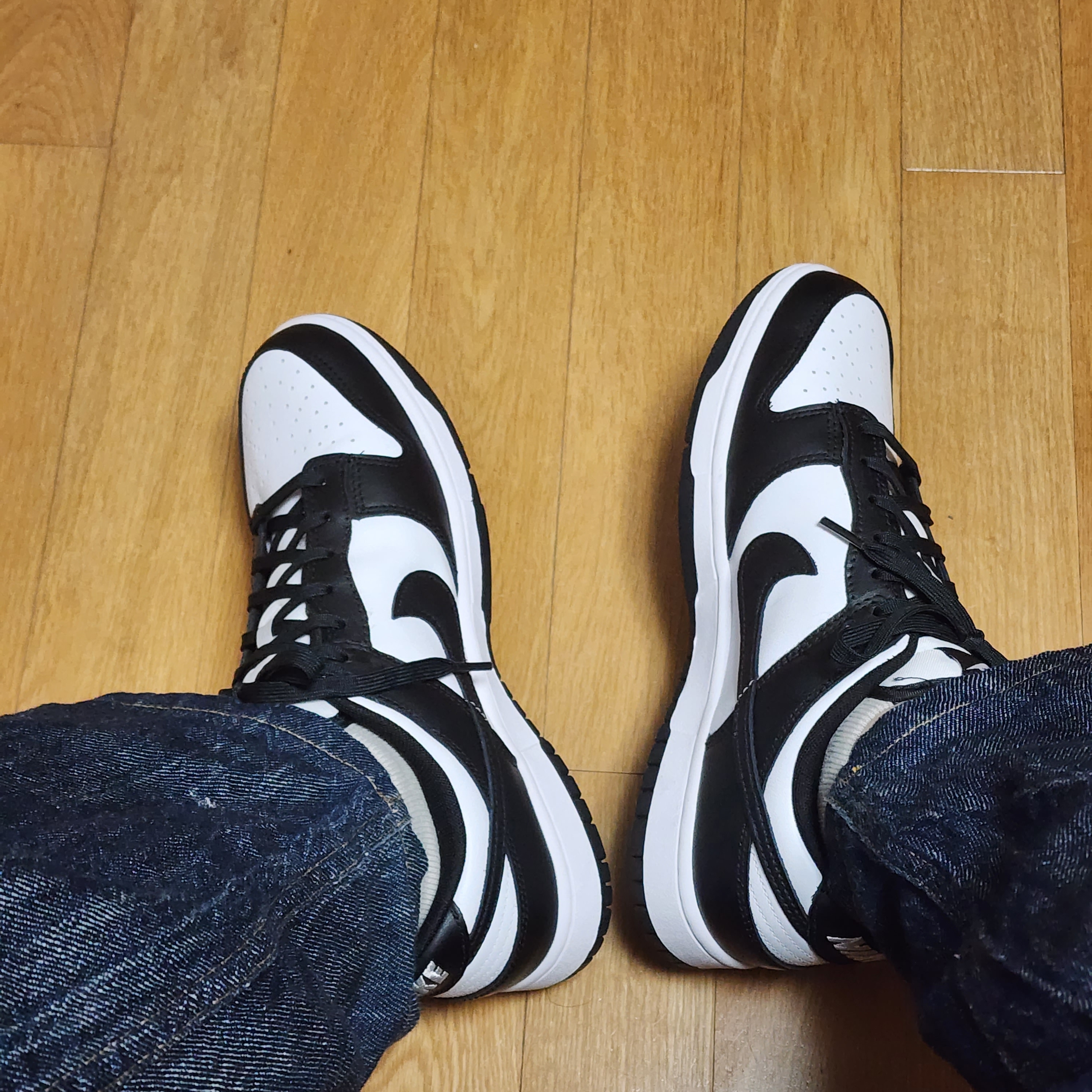 Nike Dunk Low Retro Black 착용 스타일