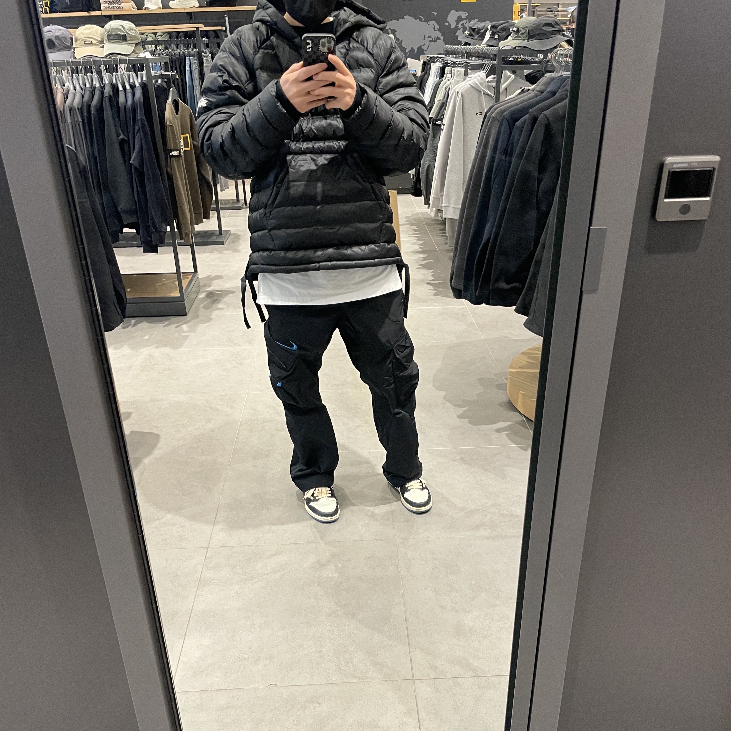 Nike x Off-White NRG Track Pants Black - Asia, Nike x Stussy Insultd Jacket Black - US/EU 착용 스타일