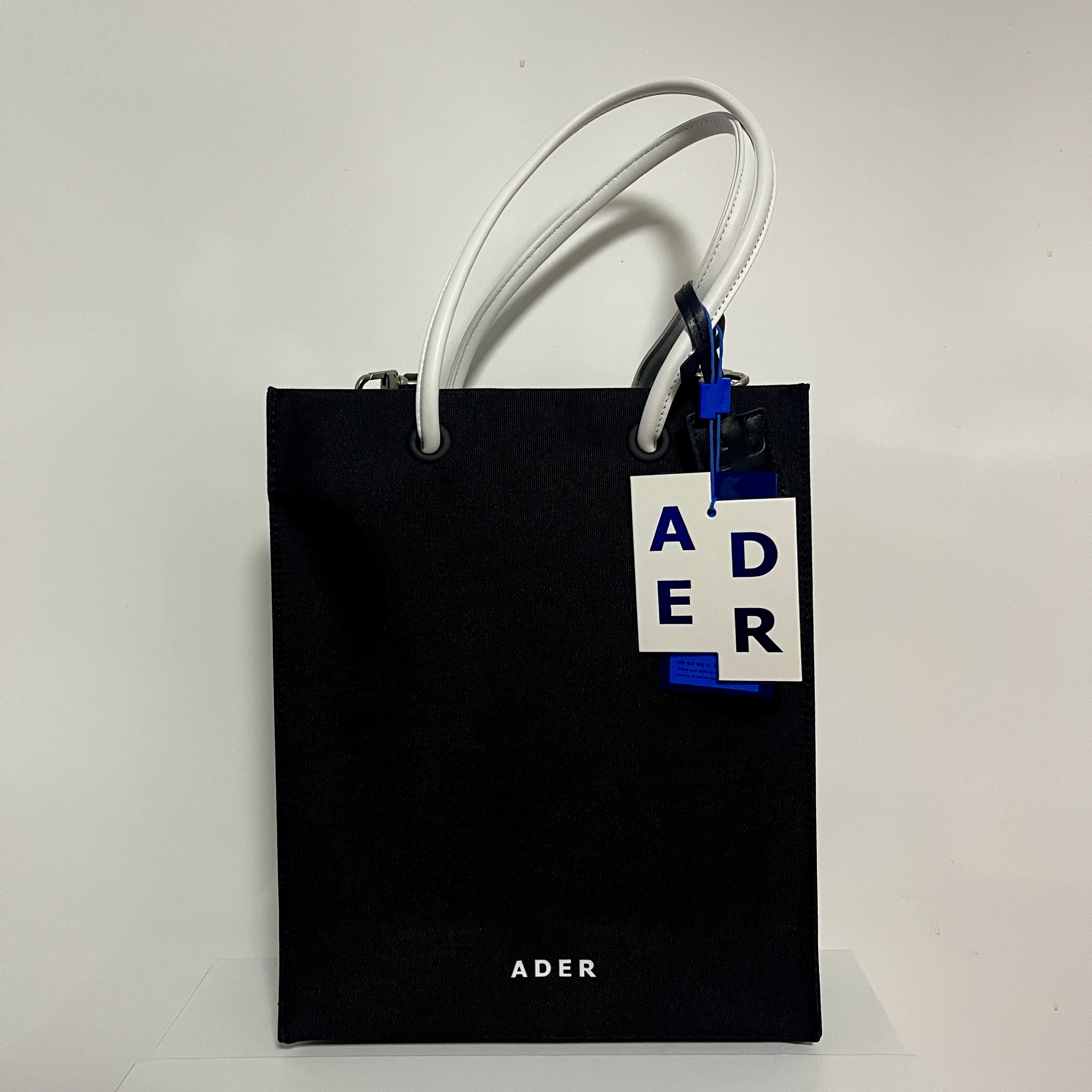 Ader Error Shopper Bag Noir 착용 스타일