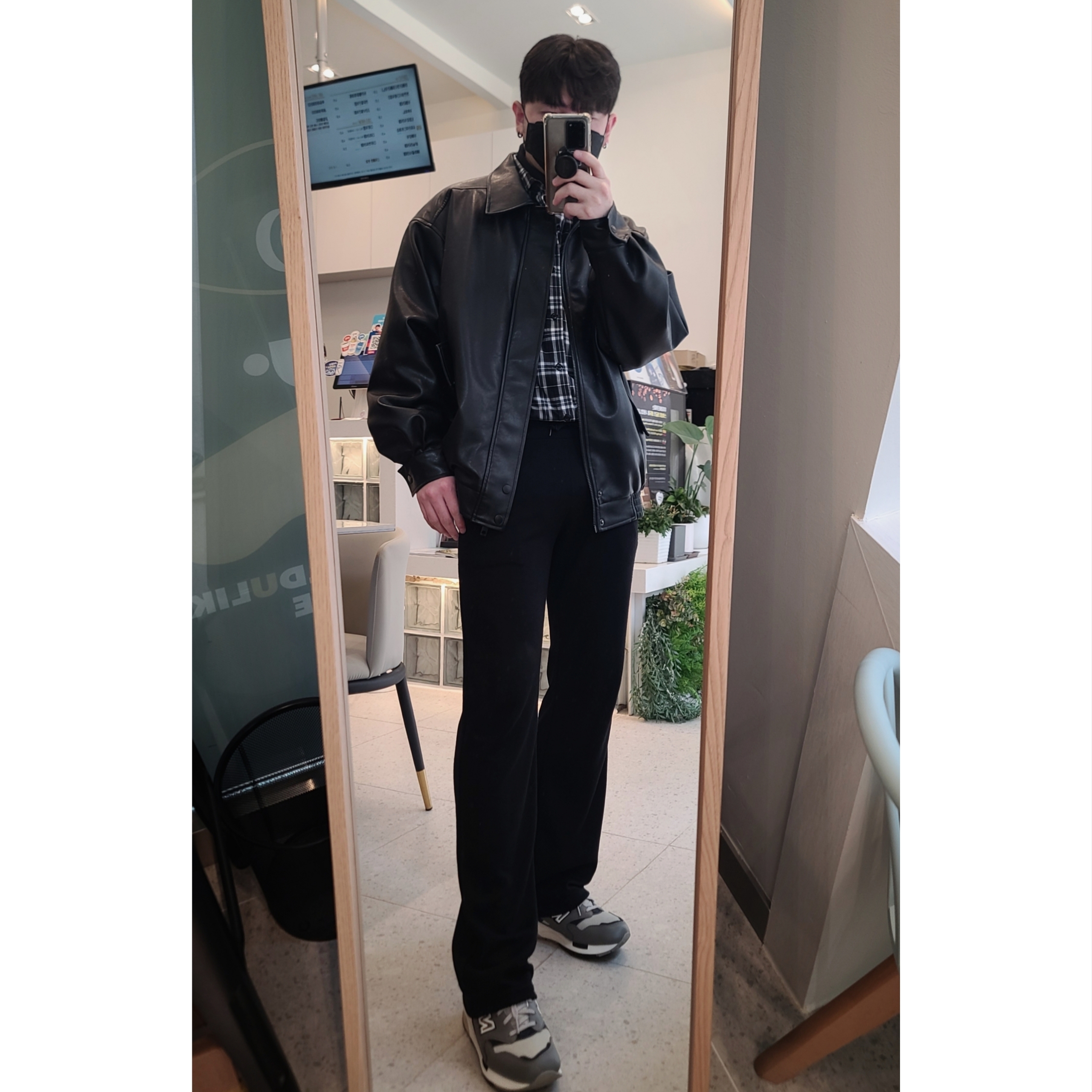 New Balance 1600 Legacy Grey 착용 스타일 - 1