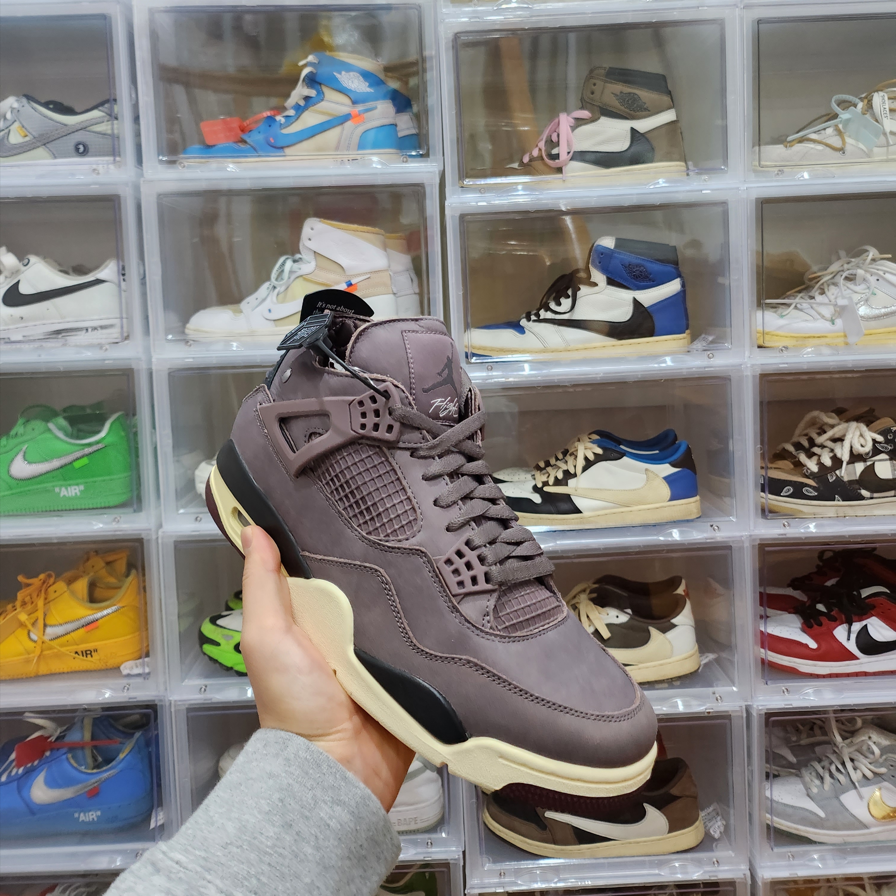 Jordan 4 x A Ma Maniere Retro Violet Ore 착용 스타일