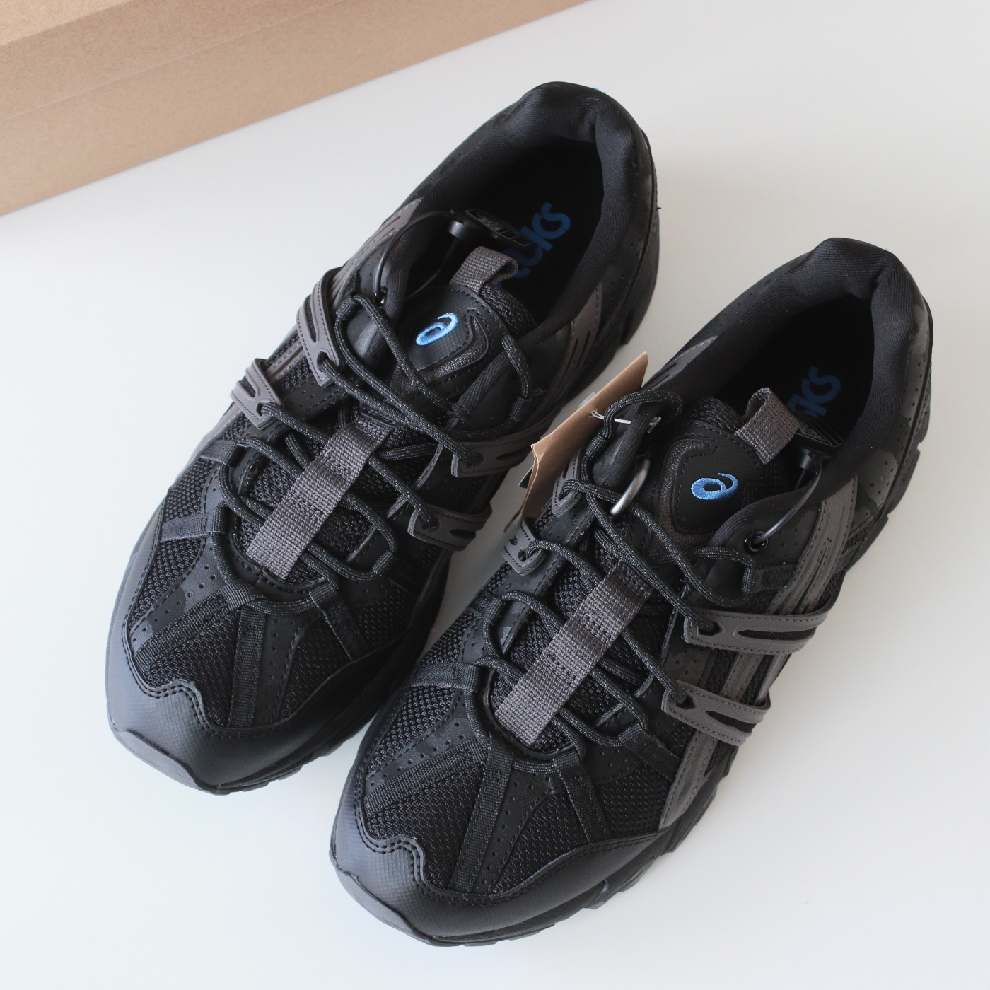 Asics Gel-Sonoma 15-50 Black Obsidian Grey 착용 스타일 - 3