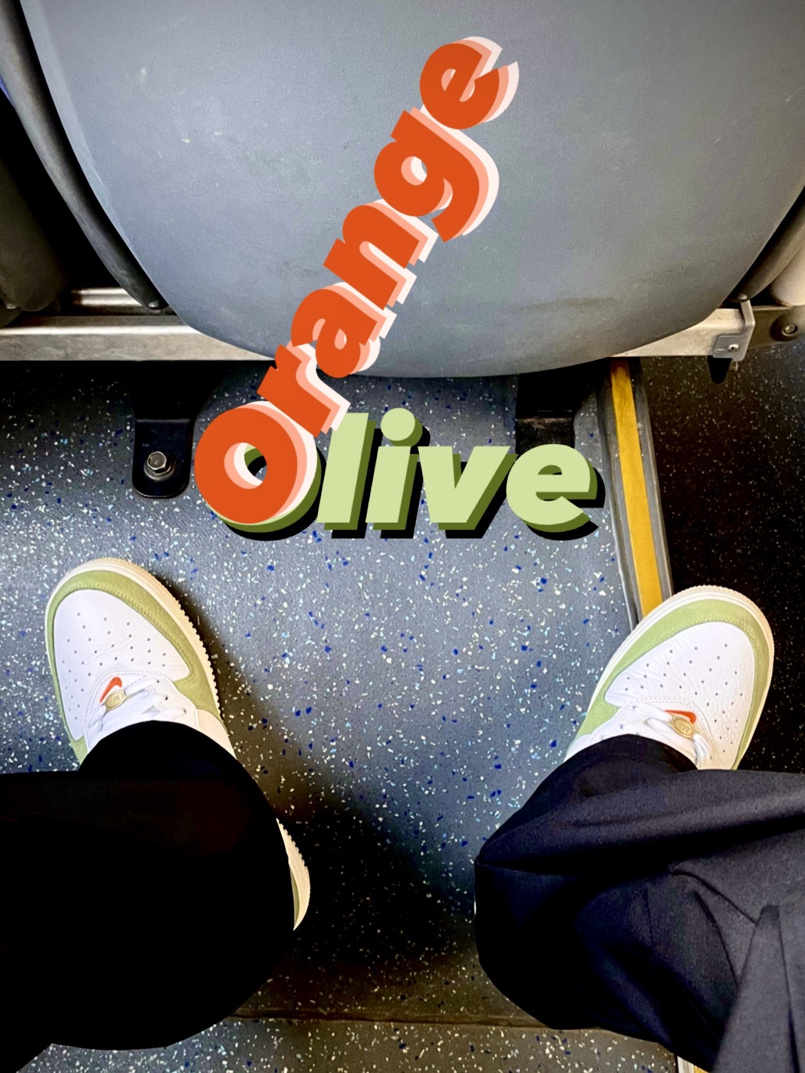 Nike Air Force 1 Mid '07 QS Olive Green and Total Orange 착용 스타일