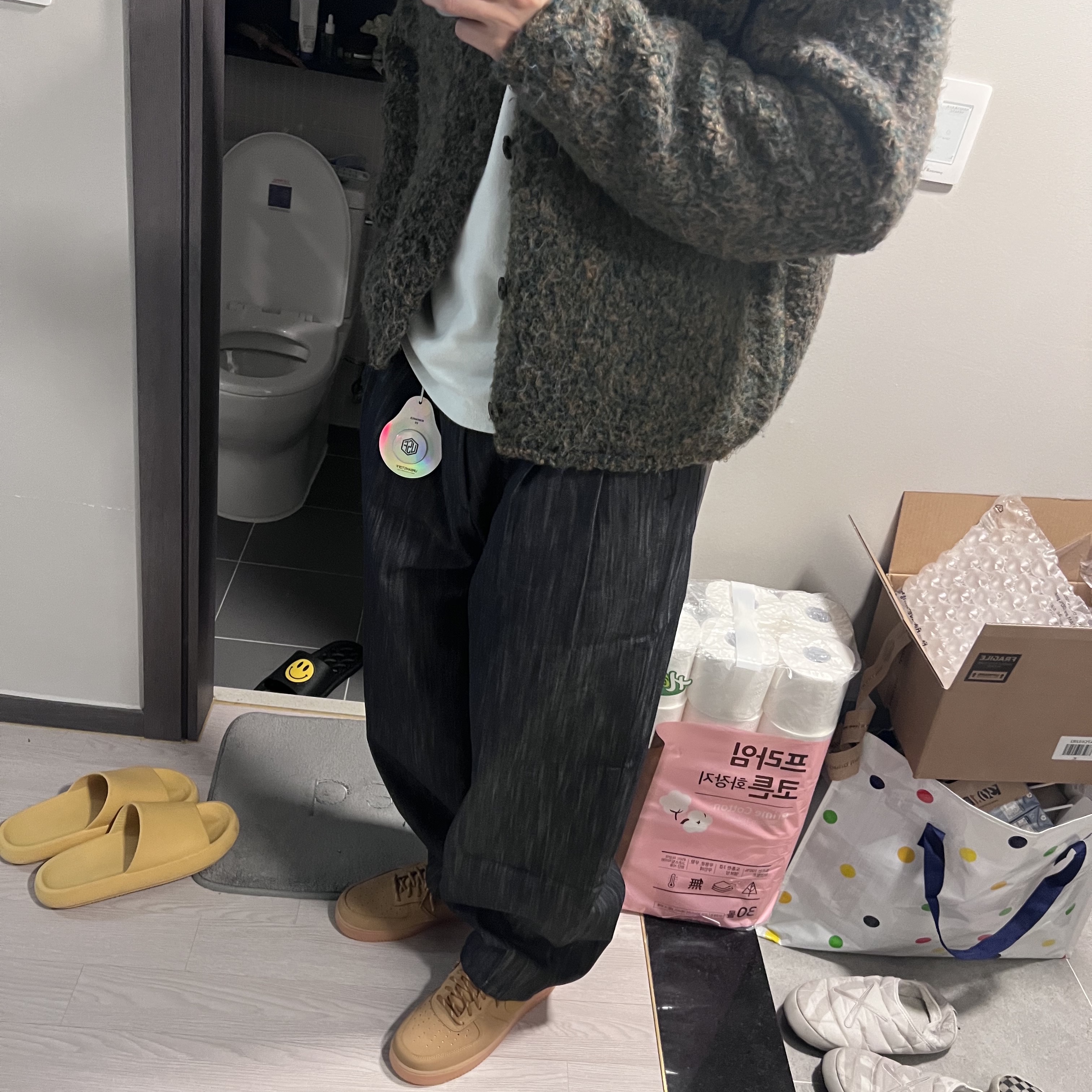 Nike Air Force 1 '07 WB Flax 착용 스타일