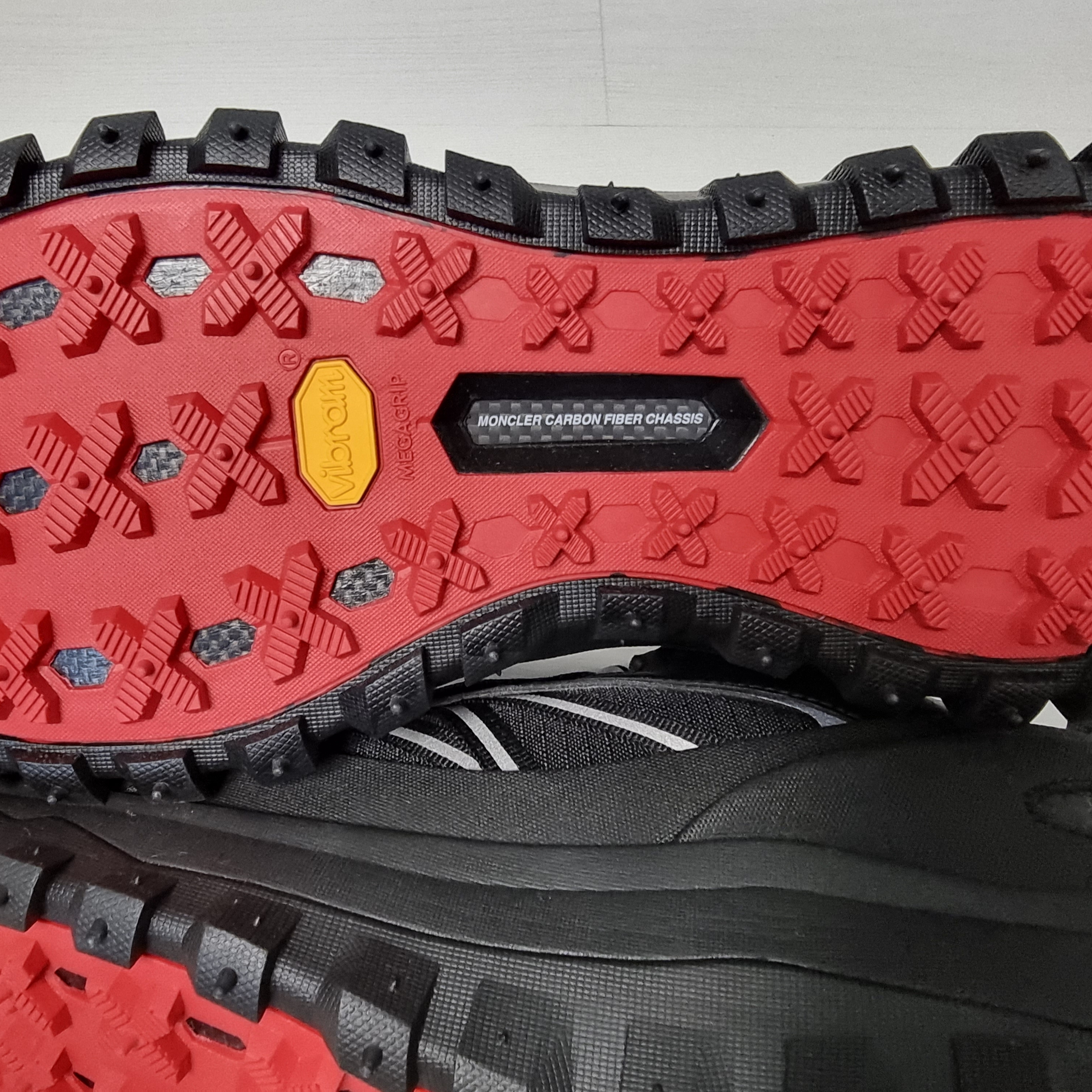 Moncler Trailgrip GTX Sneakers Black - 22FW 착용 스타일 - 2