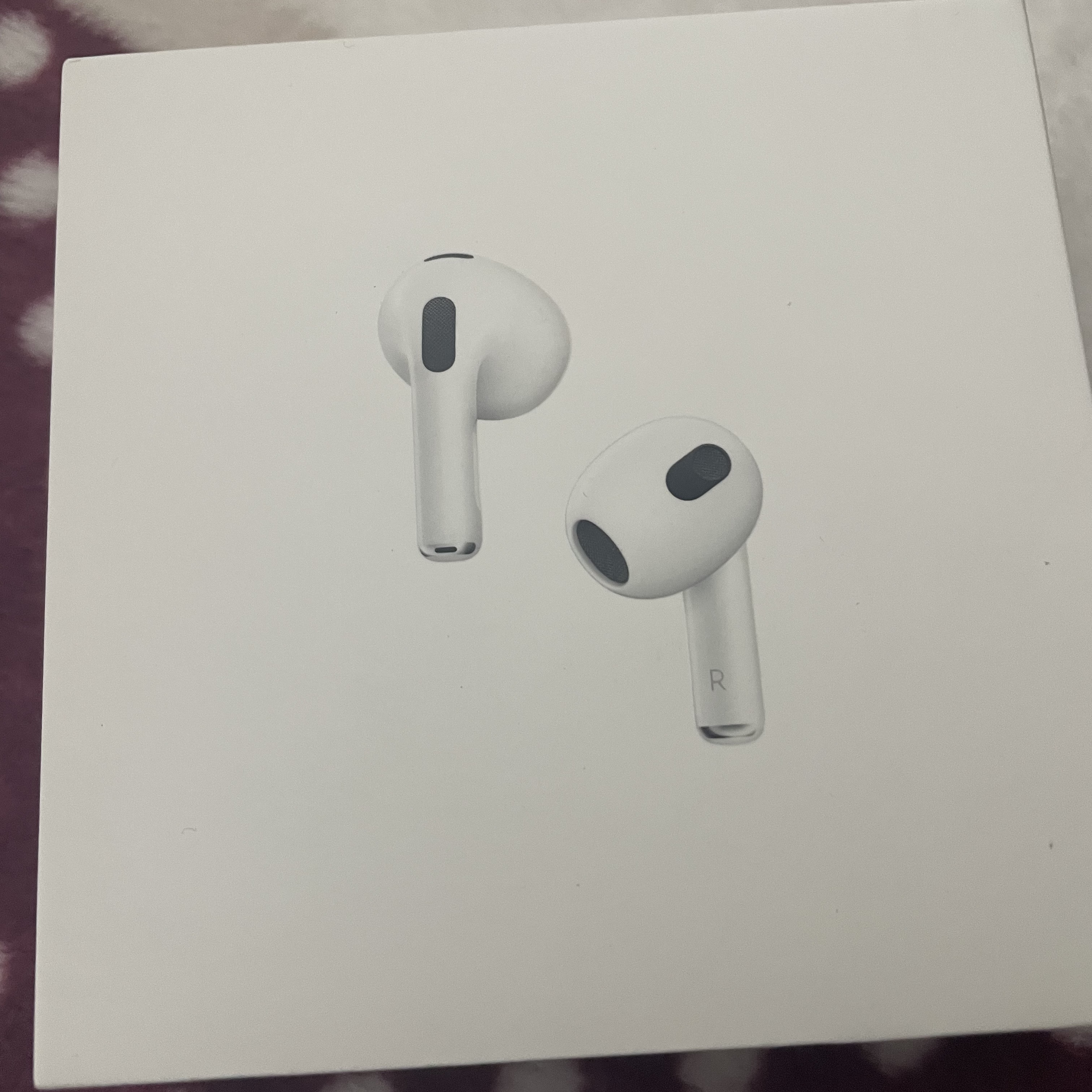 Apple Airpods 3rd Gen with MagSafe Charging Case (Korean Ver.) 착용 스타일