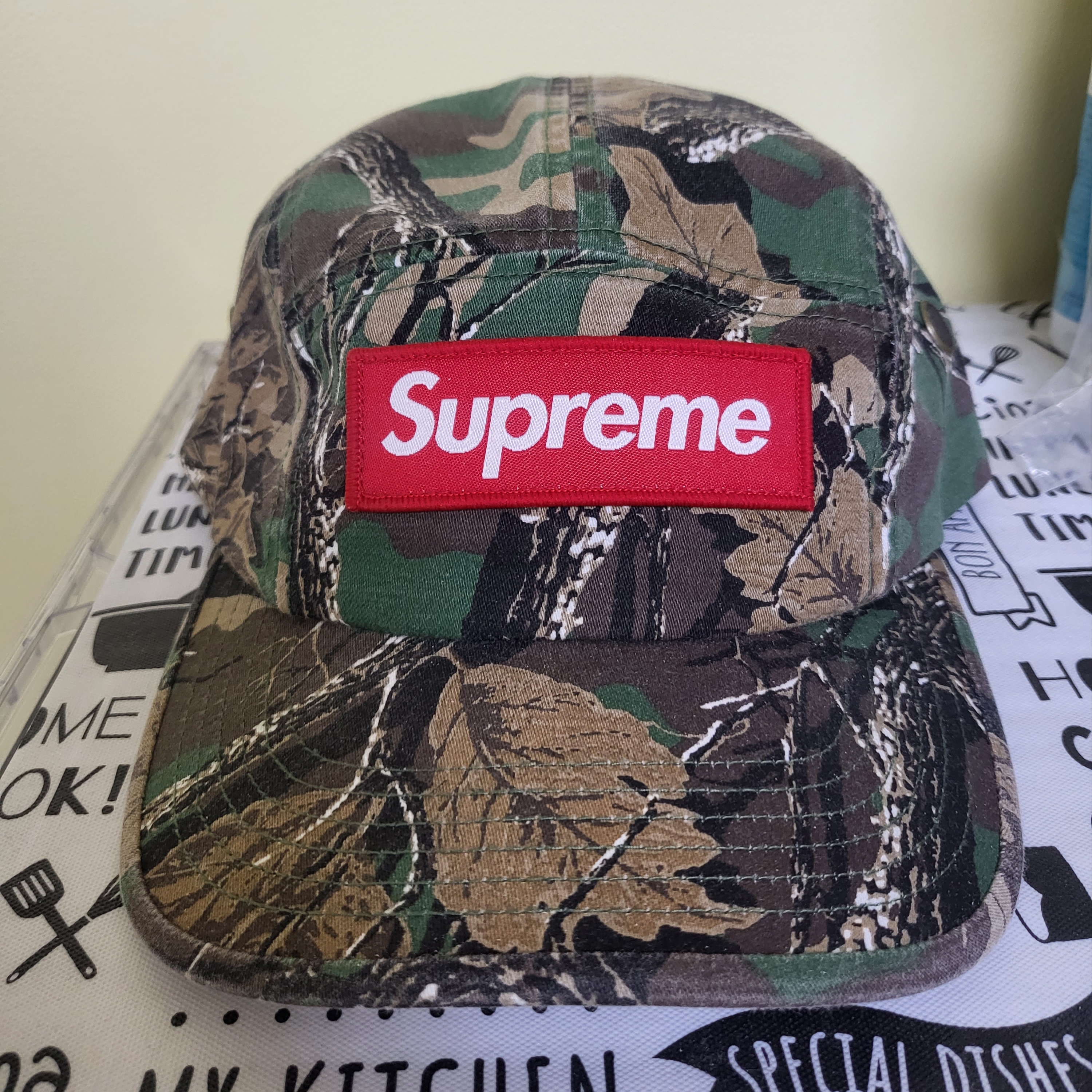 Supreme Military Camp Cap Branch Olive Camo - 22FW 착용 스타일