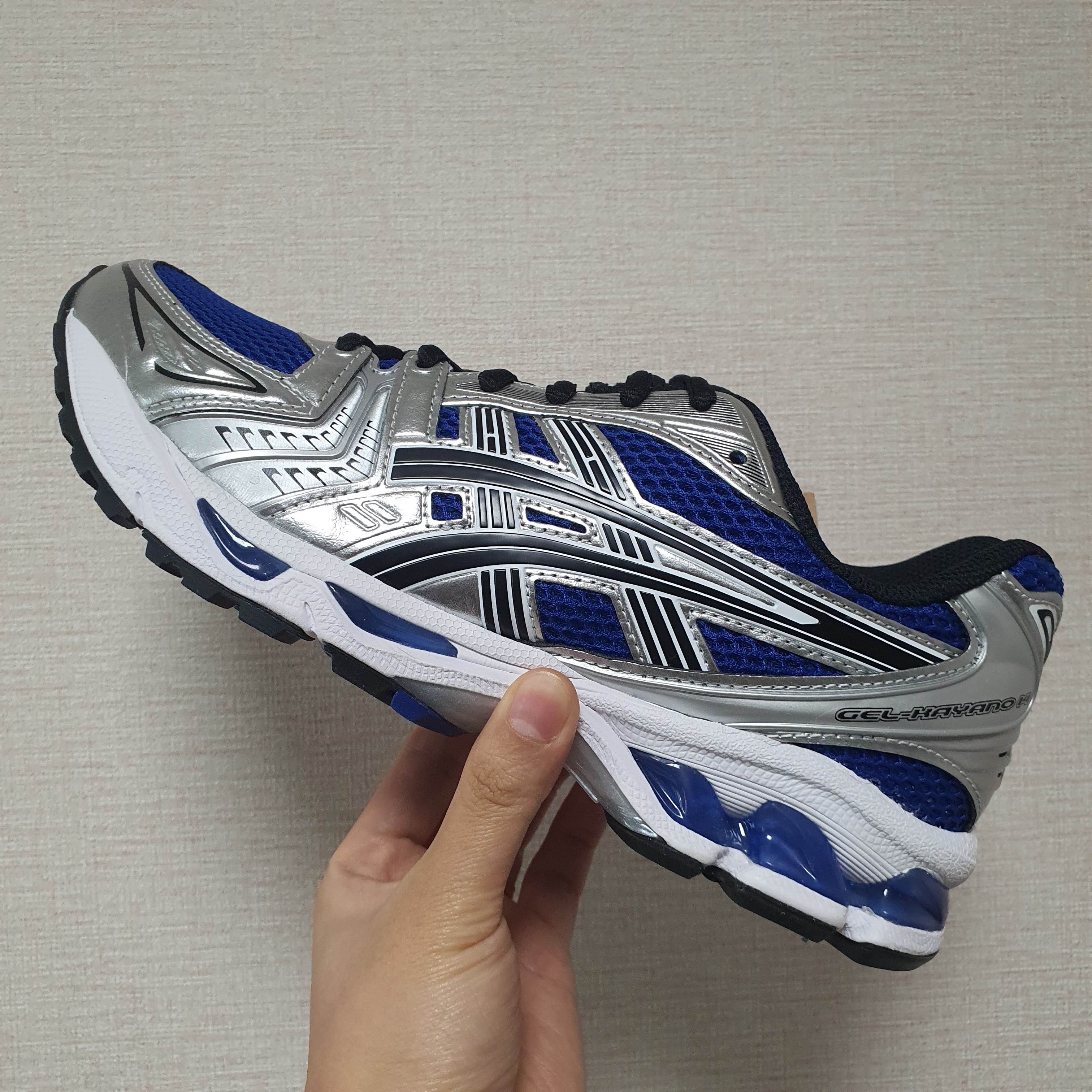 Asics Gel-Kayano 14 Monaco Blue Black 착용 스타일