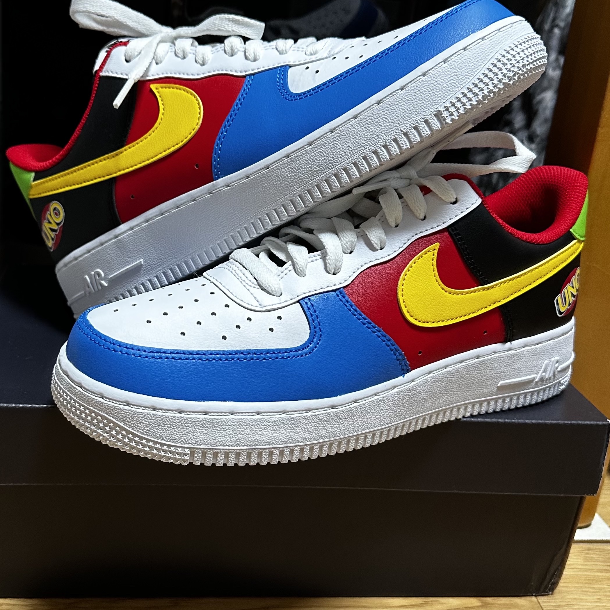 Nike x UNO Air Force 1 '07 QS White Yellow Zest 착용 스타일