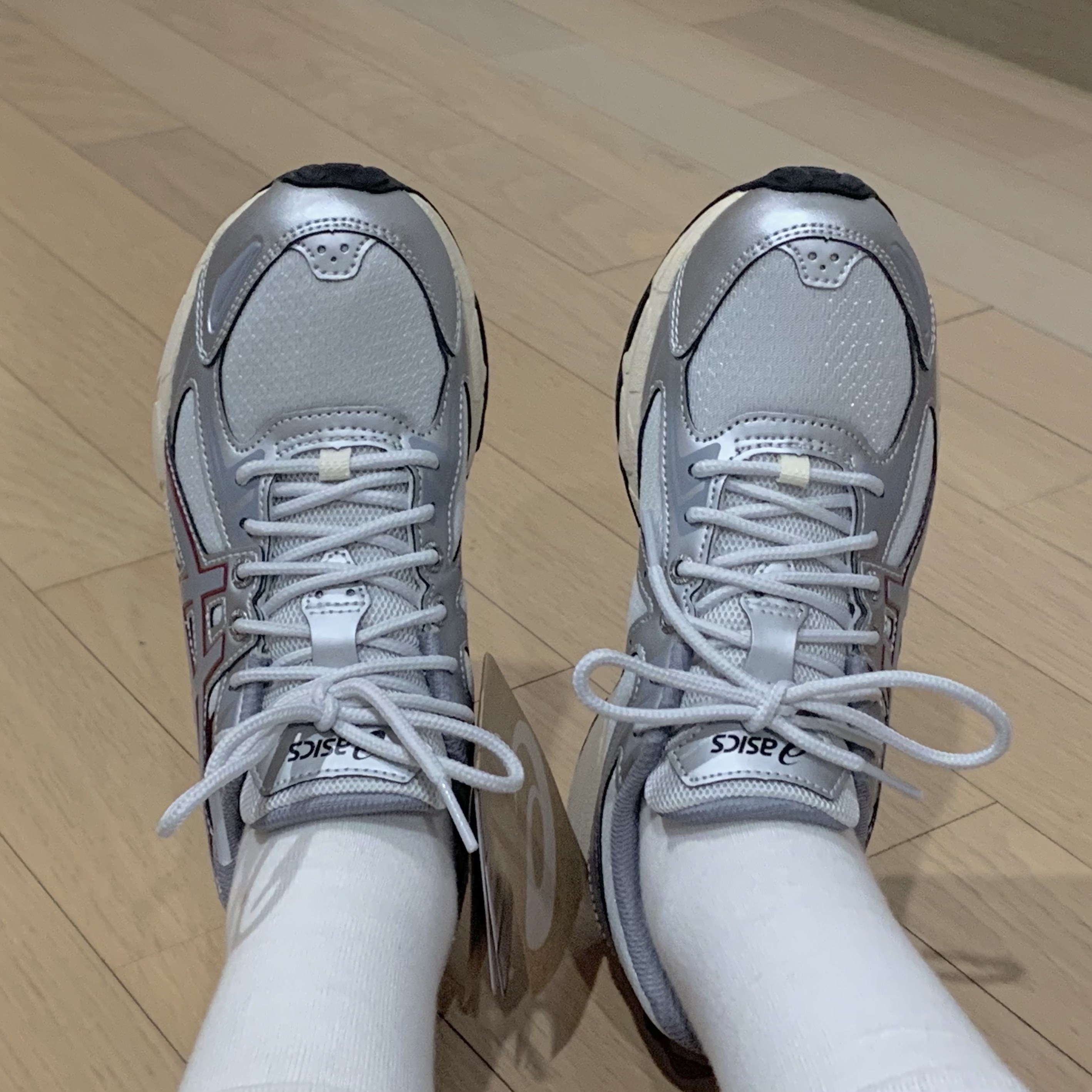 (W) Asics Gel-Venture 6 Glacier Grey Sheet Rock 착용 스타일