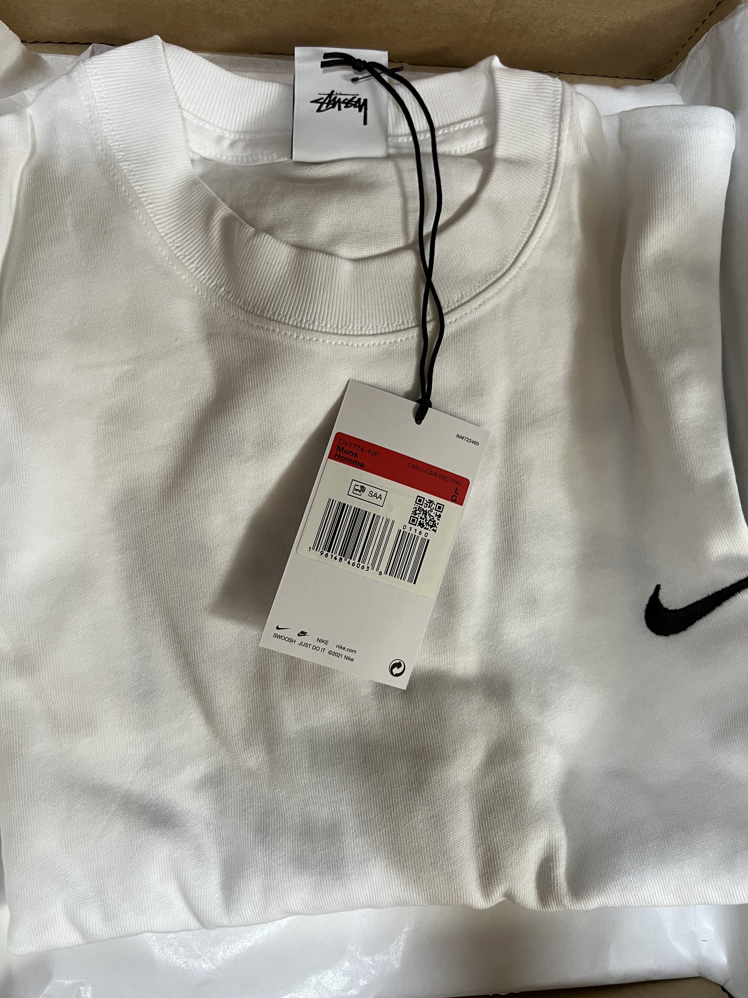 Nike x Stussy T-Shirt White (DV1774-100) 착용 스타일 - 1