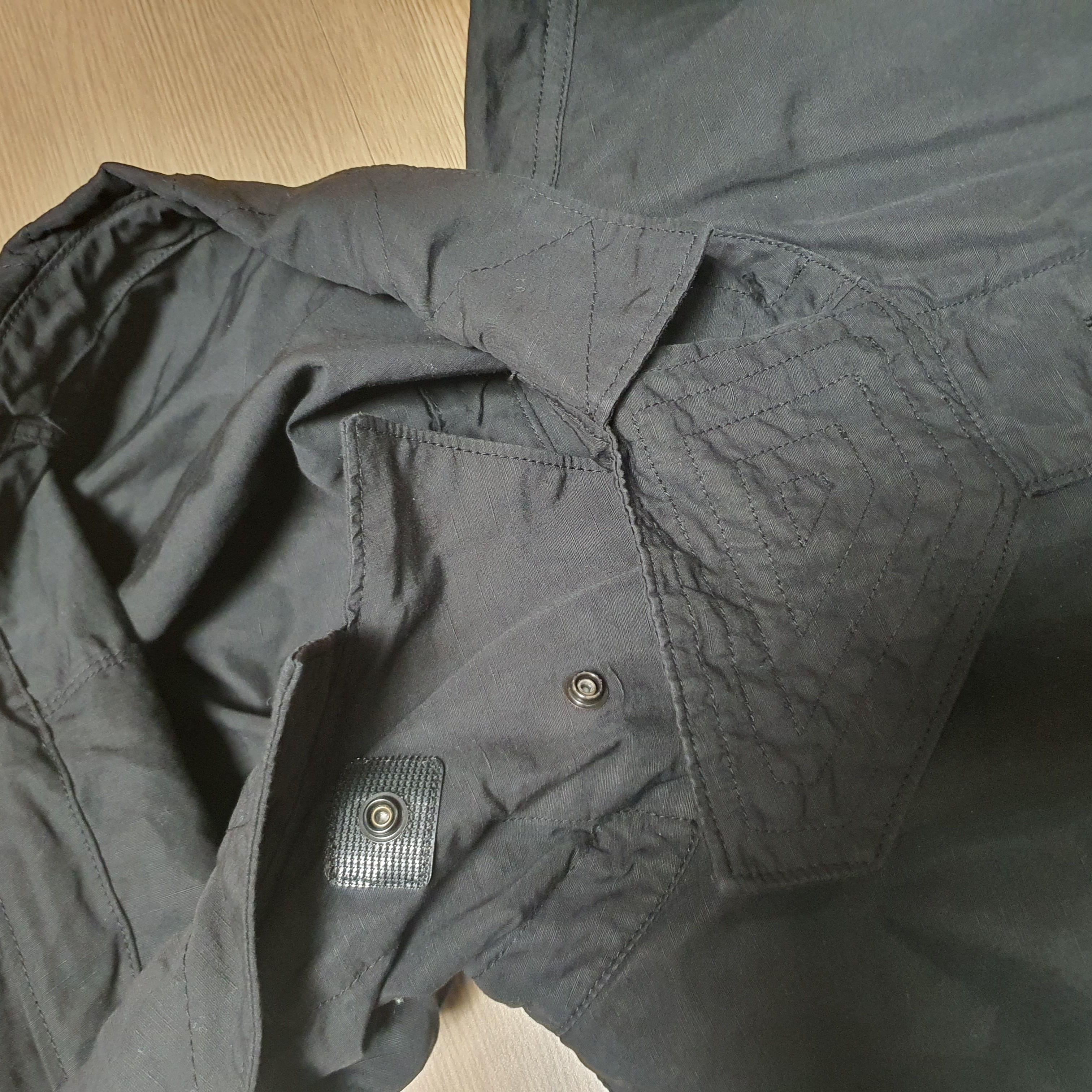 Stone Island 42306 Tela Cotone Lino Fiammato TC Garment Dyed Field Jacket Black - 22SS 착용 스타일 - 5