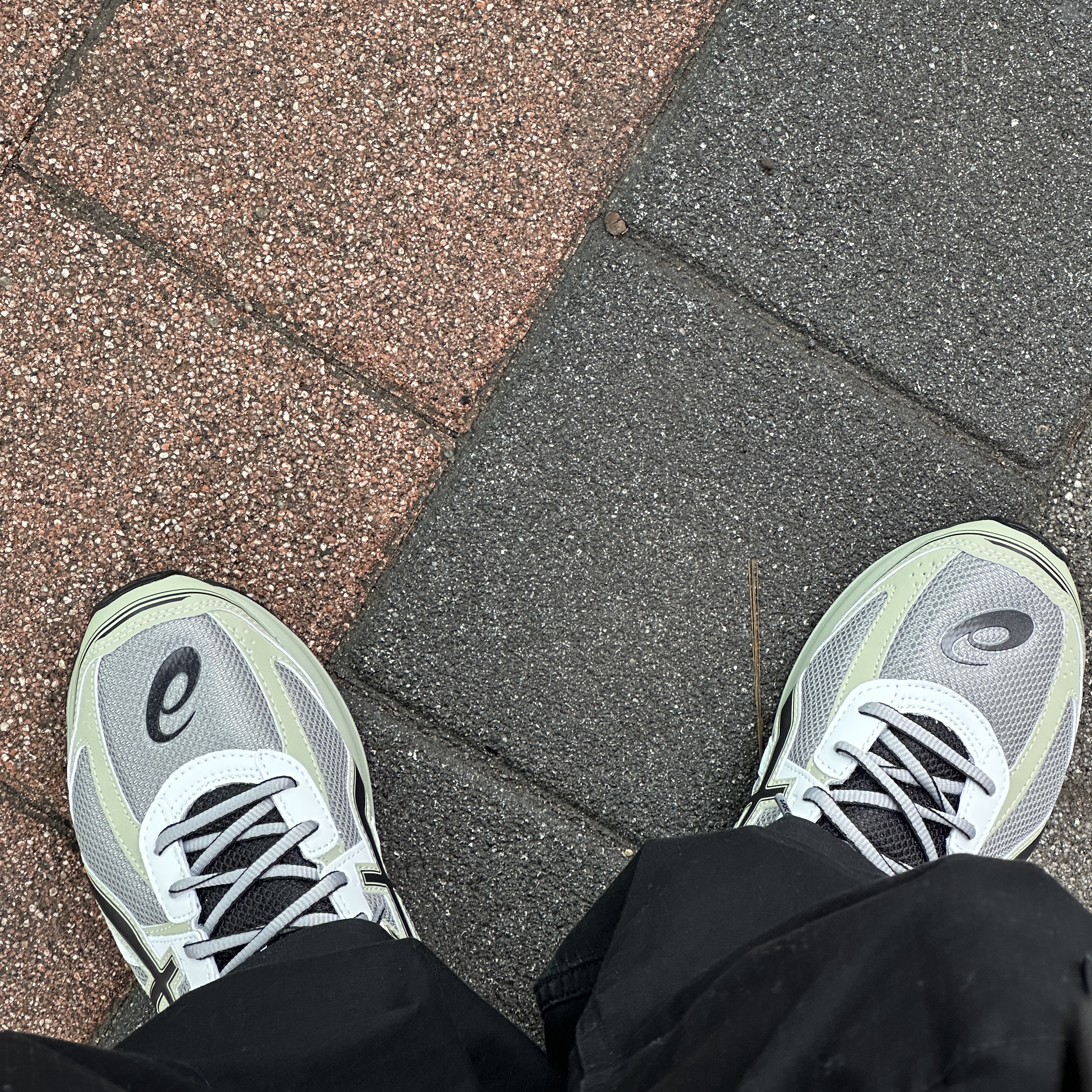 Asics Jog 100 S Sheet Rock - 2E Wide 착용 스타일