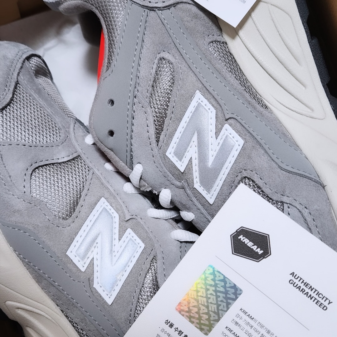 New Balance 878 Gray 착용 스타일 - 1