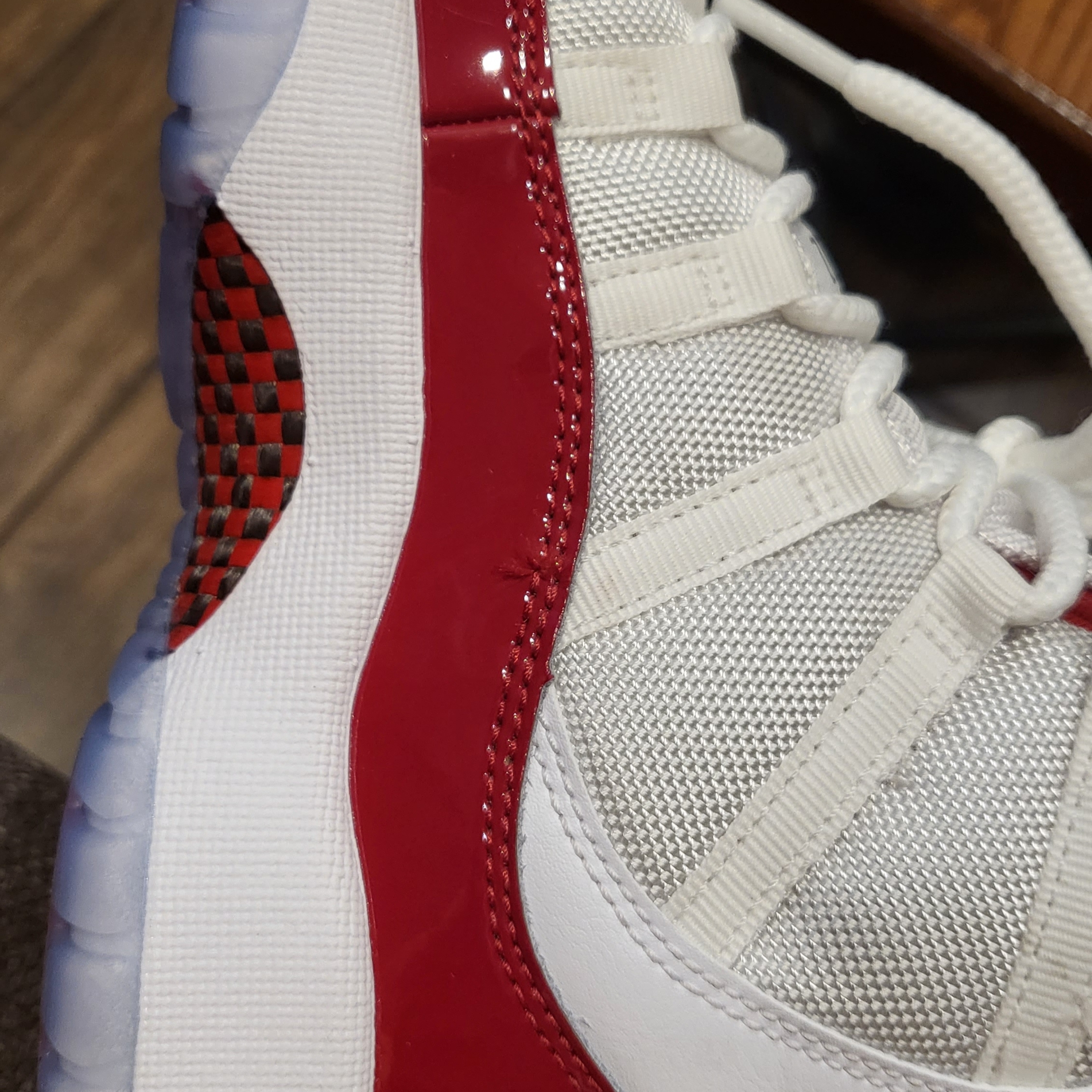 (GS) Jordan 11 Retro Varsity Red 착용 스타일 - 3