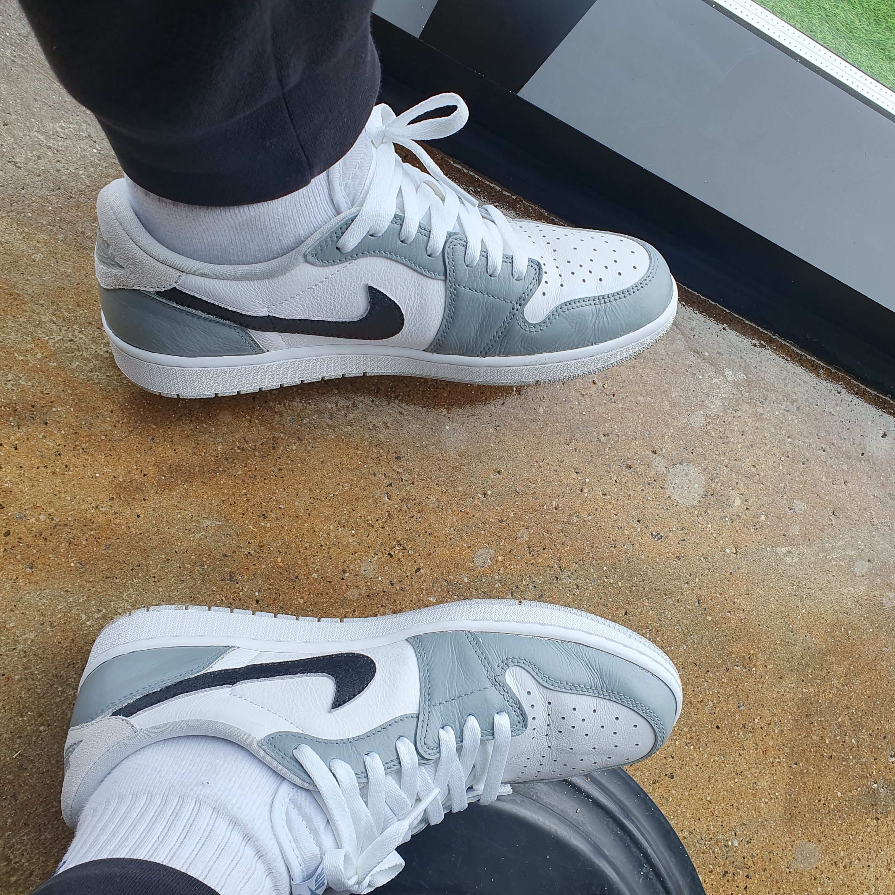 Jordan 1 Low OG Neutral Grey 착용 스타일 - 1