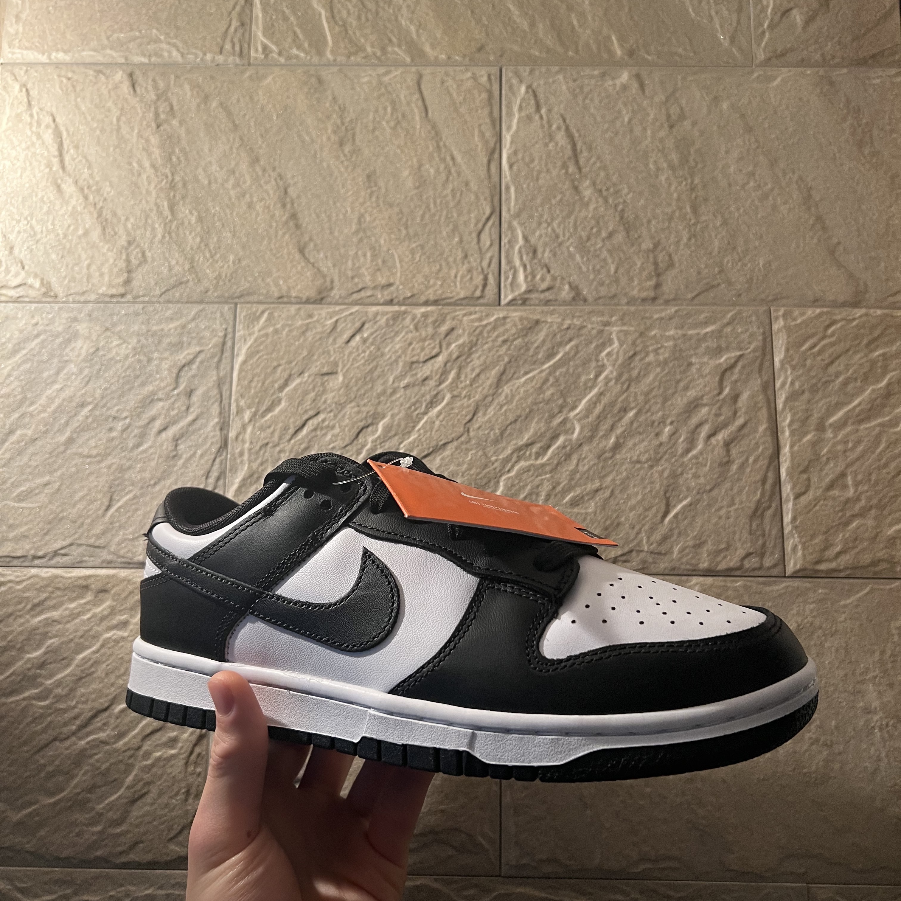 Nike Dunk Low Retro Black 착용 스타일