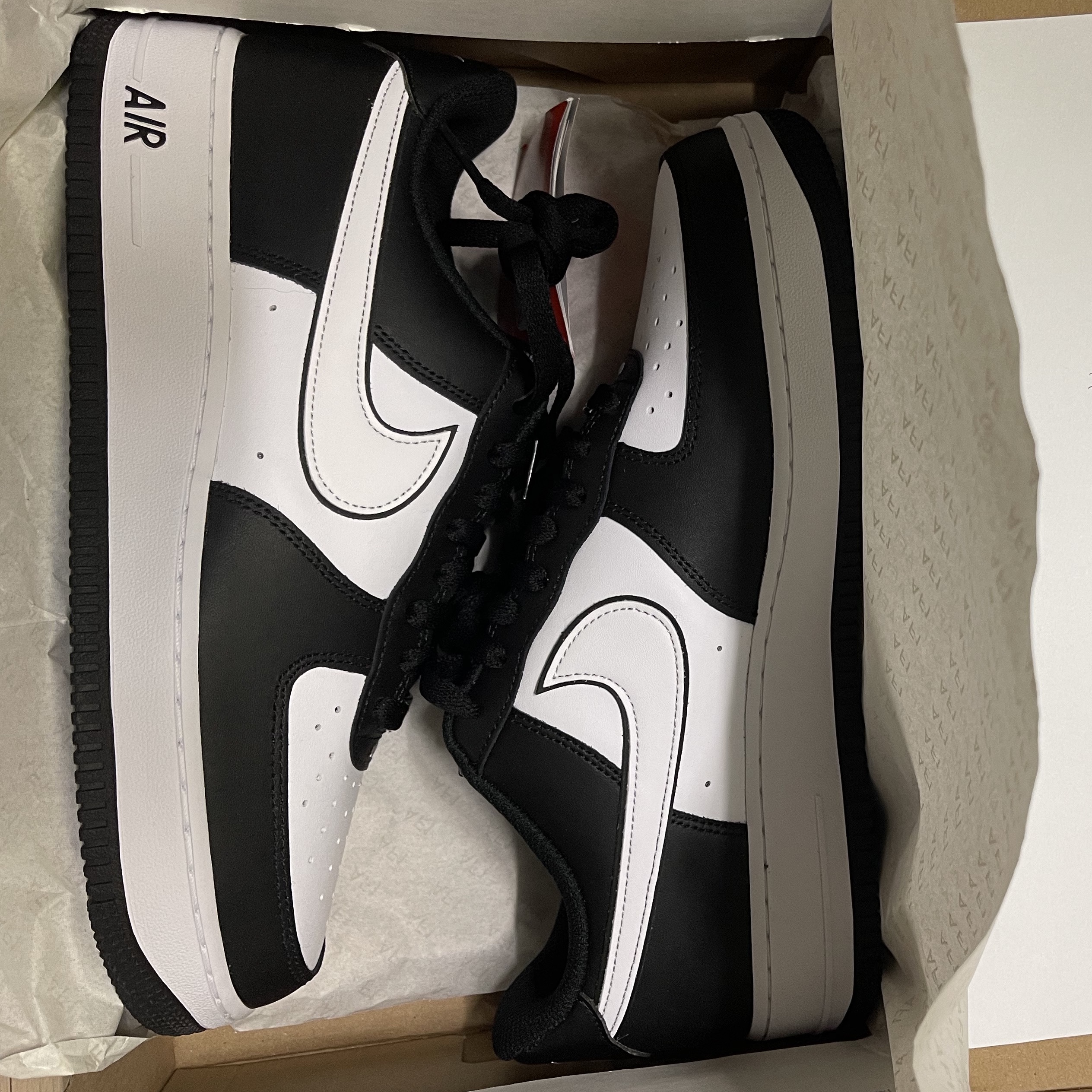 Nike Air Force 1 '07 Black White 착용 스타일