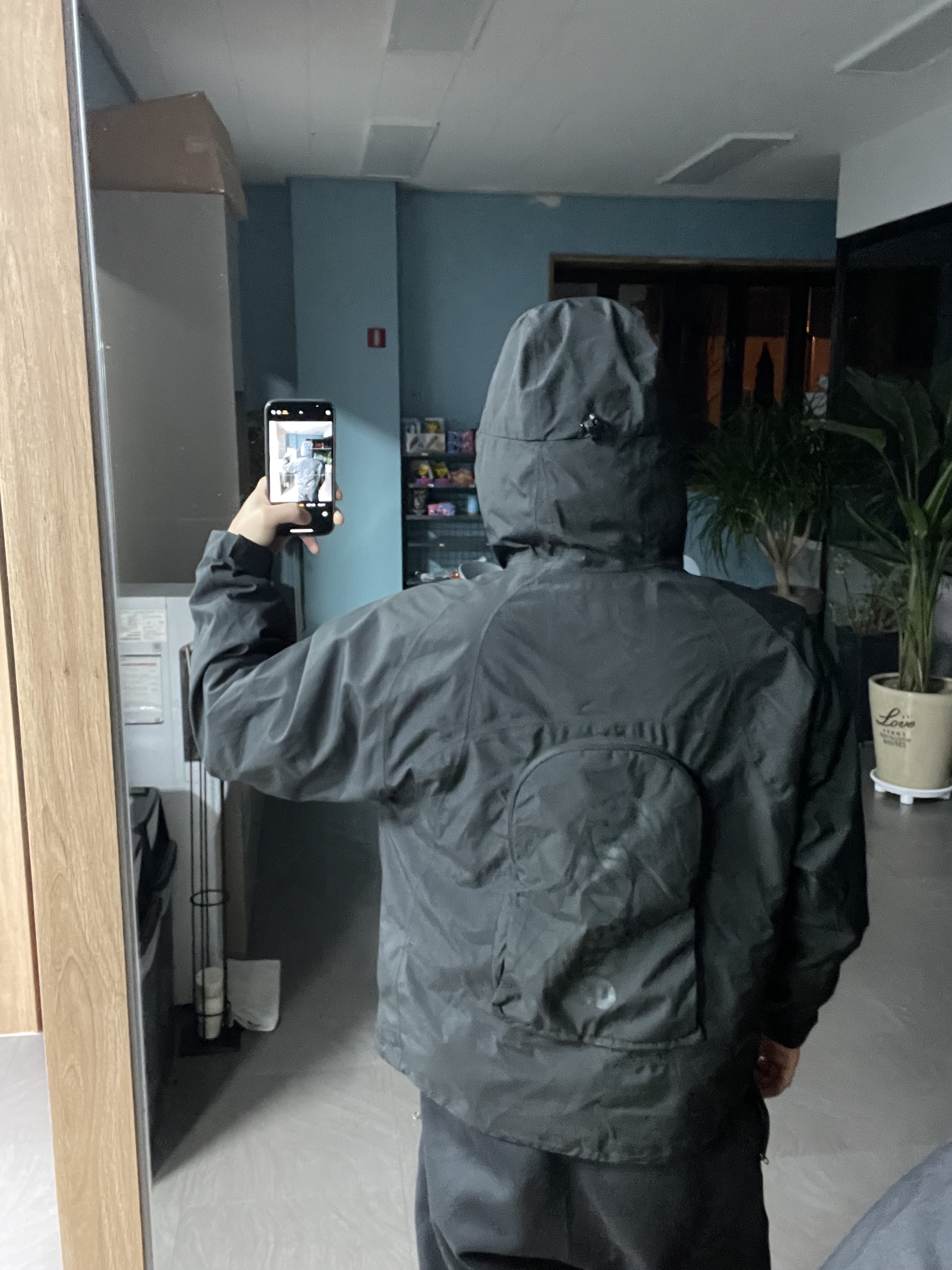 Supreme Gore-Tex Paclite Jacket Black - 22SS, Supreme x The North Face Steep Tech Fleece Pullover Black Dragon - 22FW 착용 스타일 - 2
