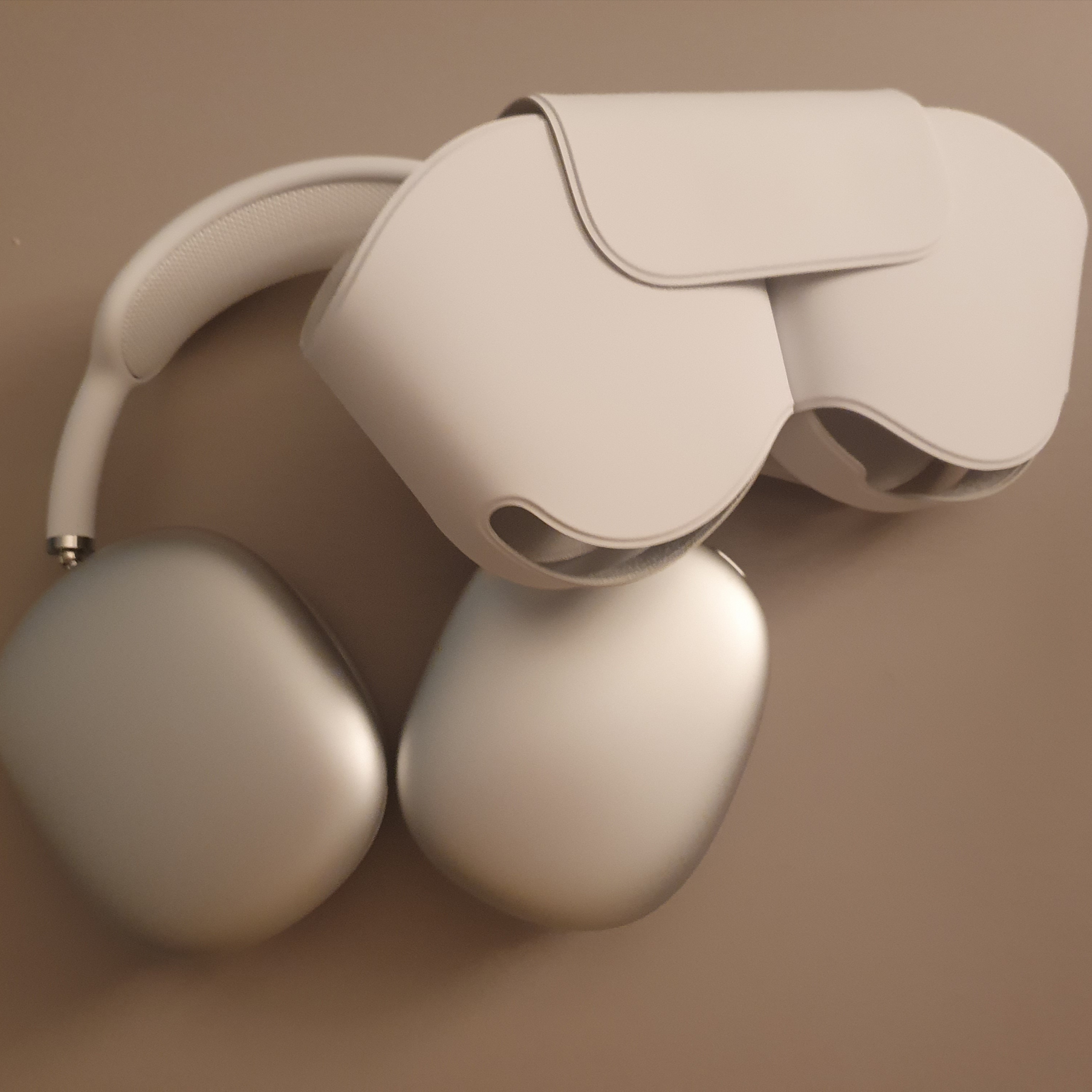 Apple AirPods Max Lightning Silver (Korean Ver.) 착용 스타일