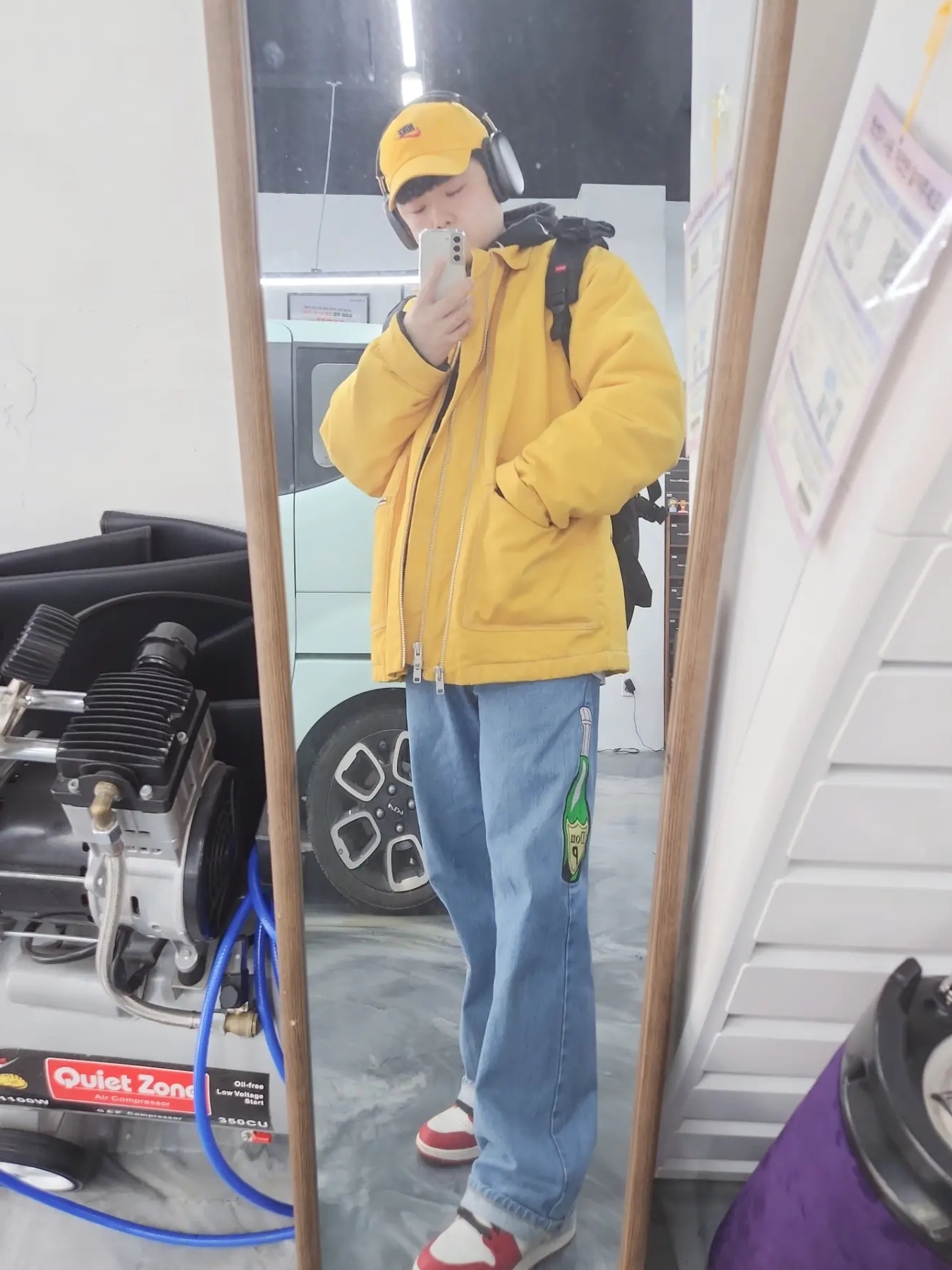 Apple AirPods Max Lightning Space Gray (Korean Ver.), Palace Handbag Baggies Jean Stone Wash - 21SS 착용 스타일 - 1
