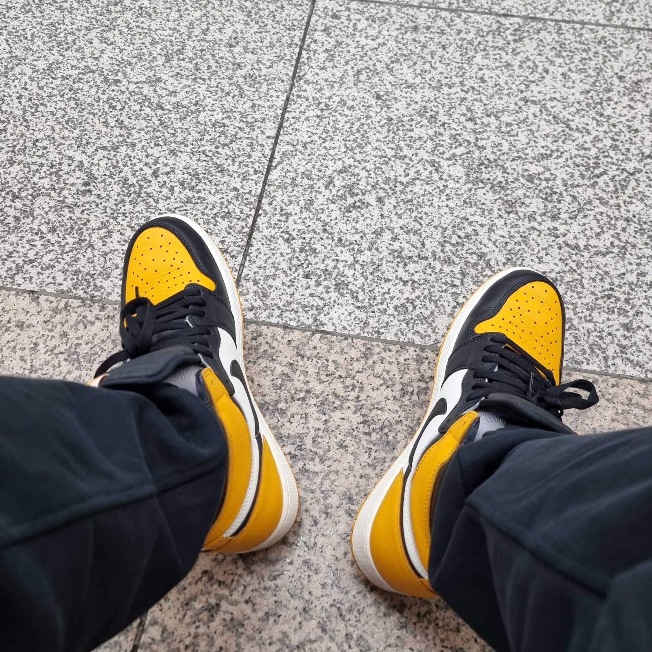 Jordan 1 Retro High OG Taxi 착용 스타일