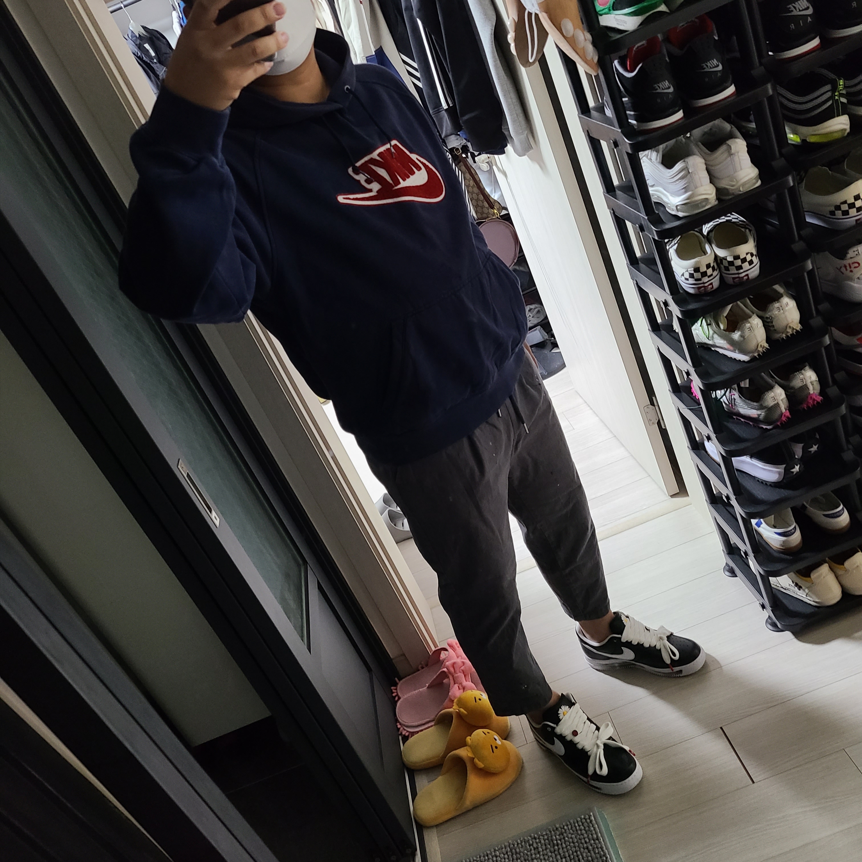 Nike x Peaceminusone Air Force 1 Low Para-Noise 착용 스타일
