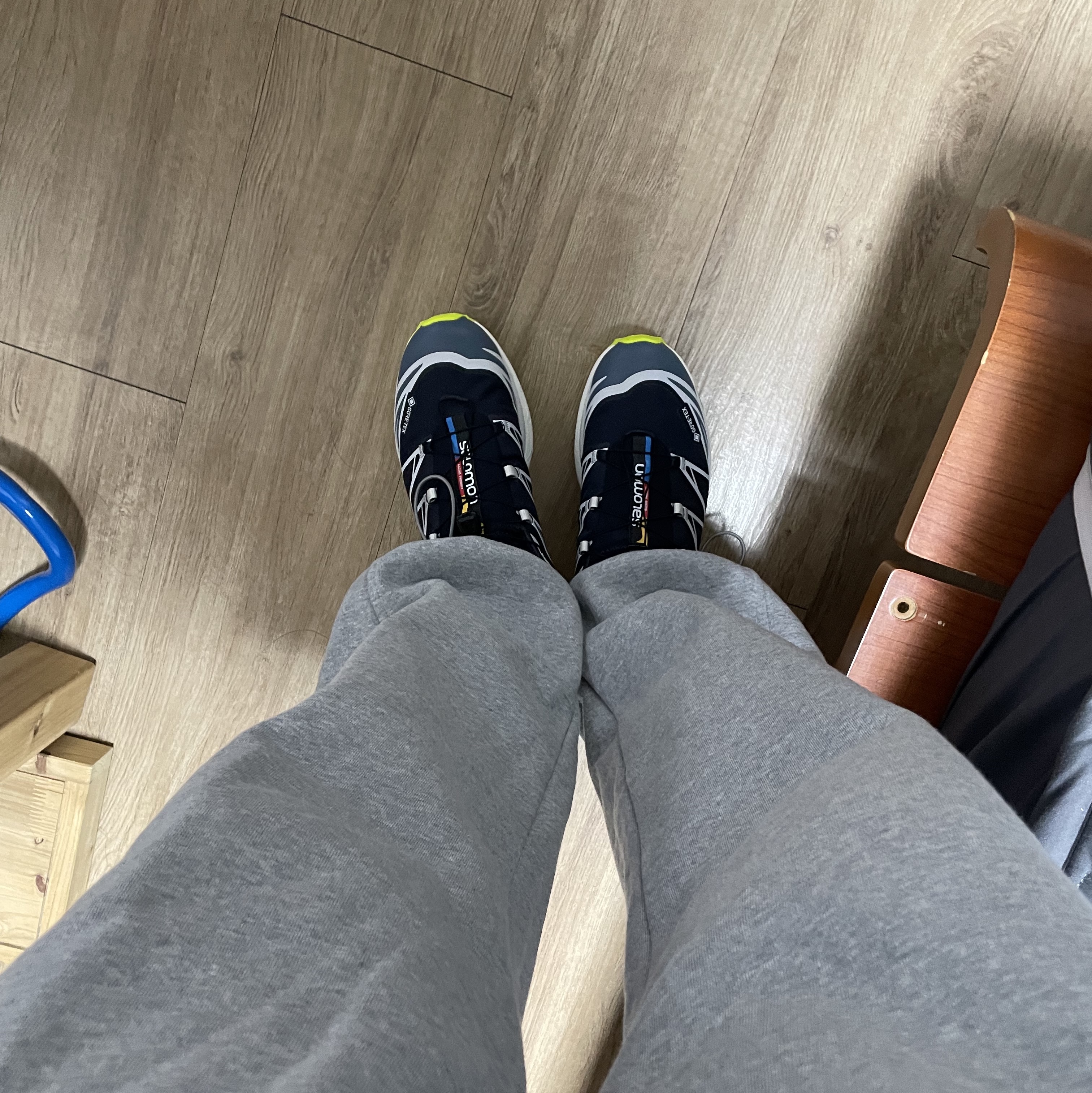 Salomon XT-6 Gore-Tex Night Sky 착용 스타일