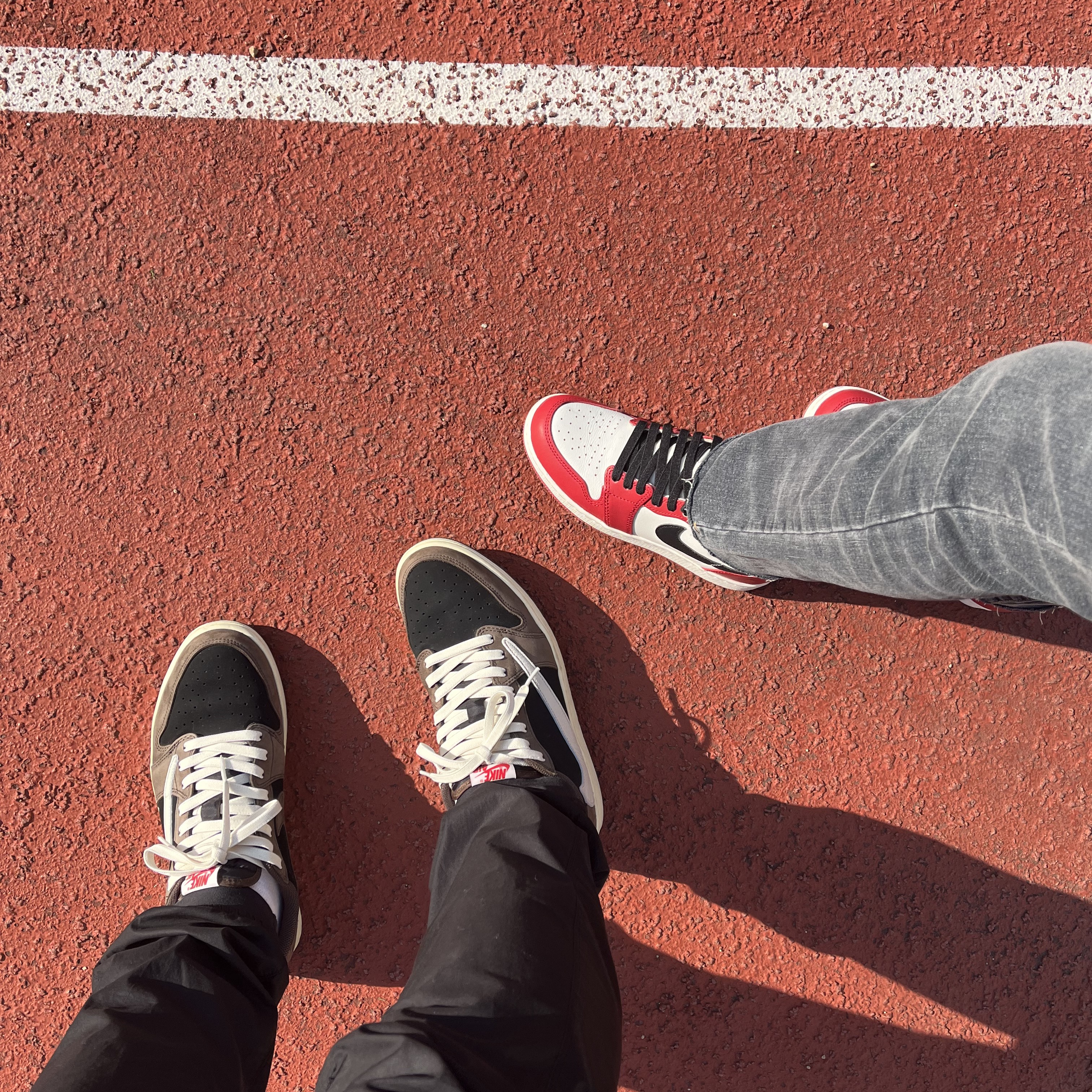 Jordan 1 x Travis Scott Retro Low OG SP Mocha 착용 스타일