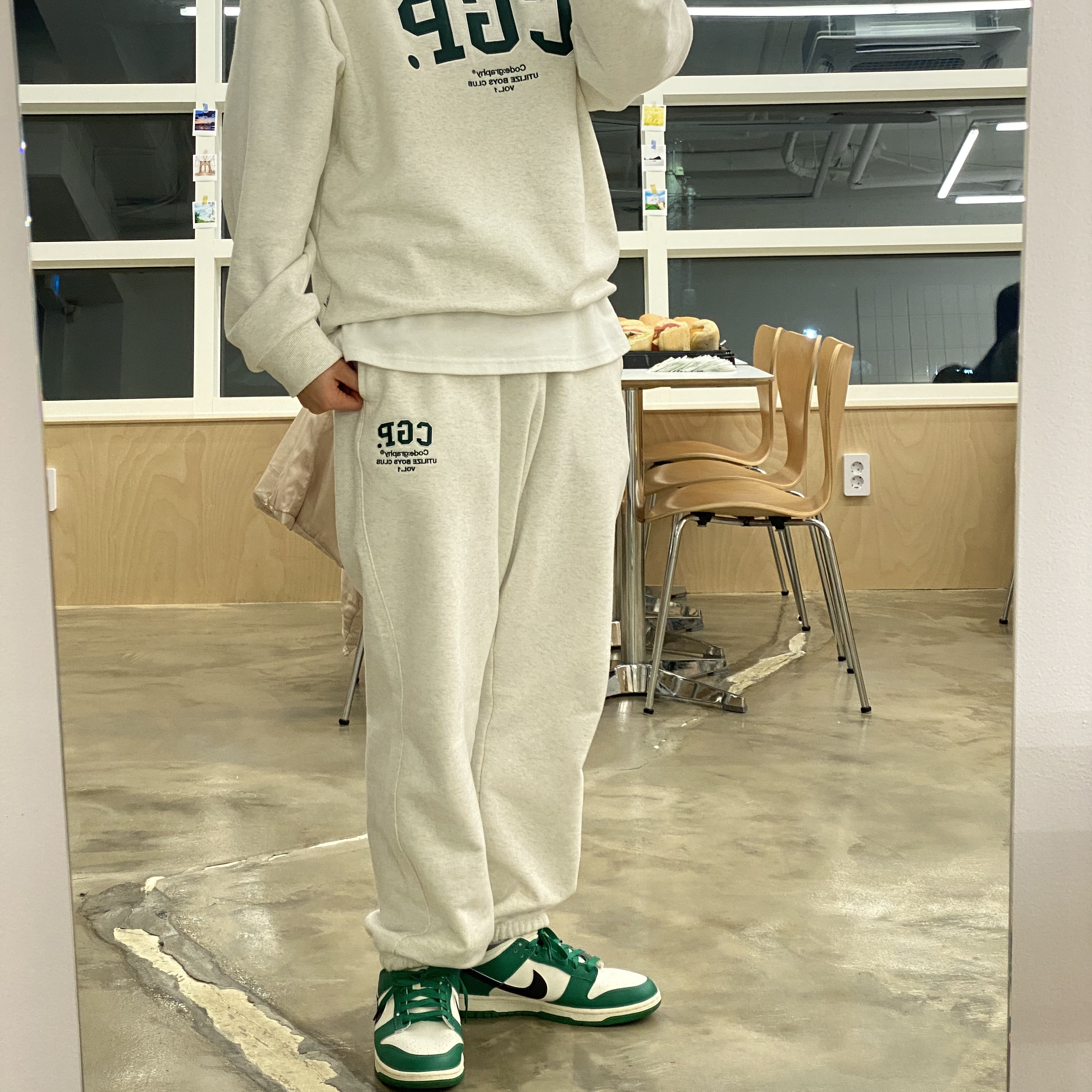 Nike Dunk Low Retro SE Jackpot Malachite 착용 스타일 - 1