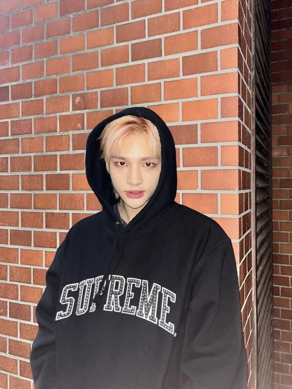 Supreme Stars Arc Hooded Sweatshirt Black - 22SS 착용 스타일 - 2