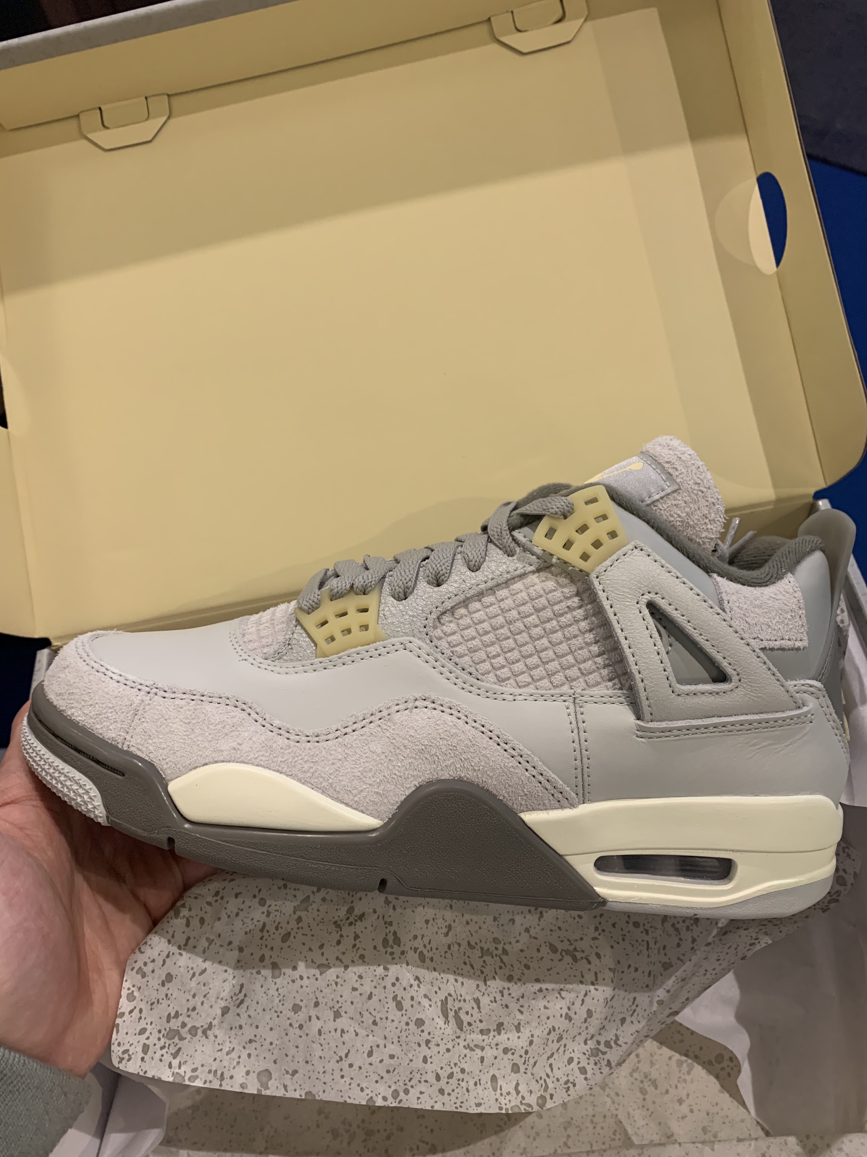 Jordan 4 Retro SE Craft 착용 스타일