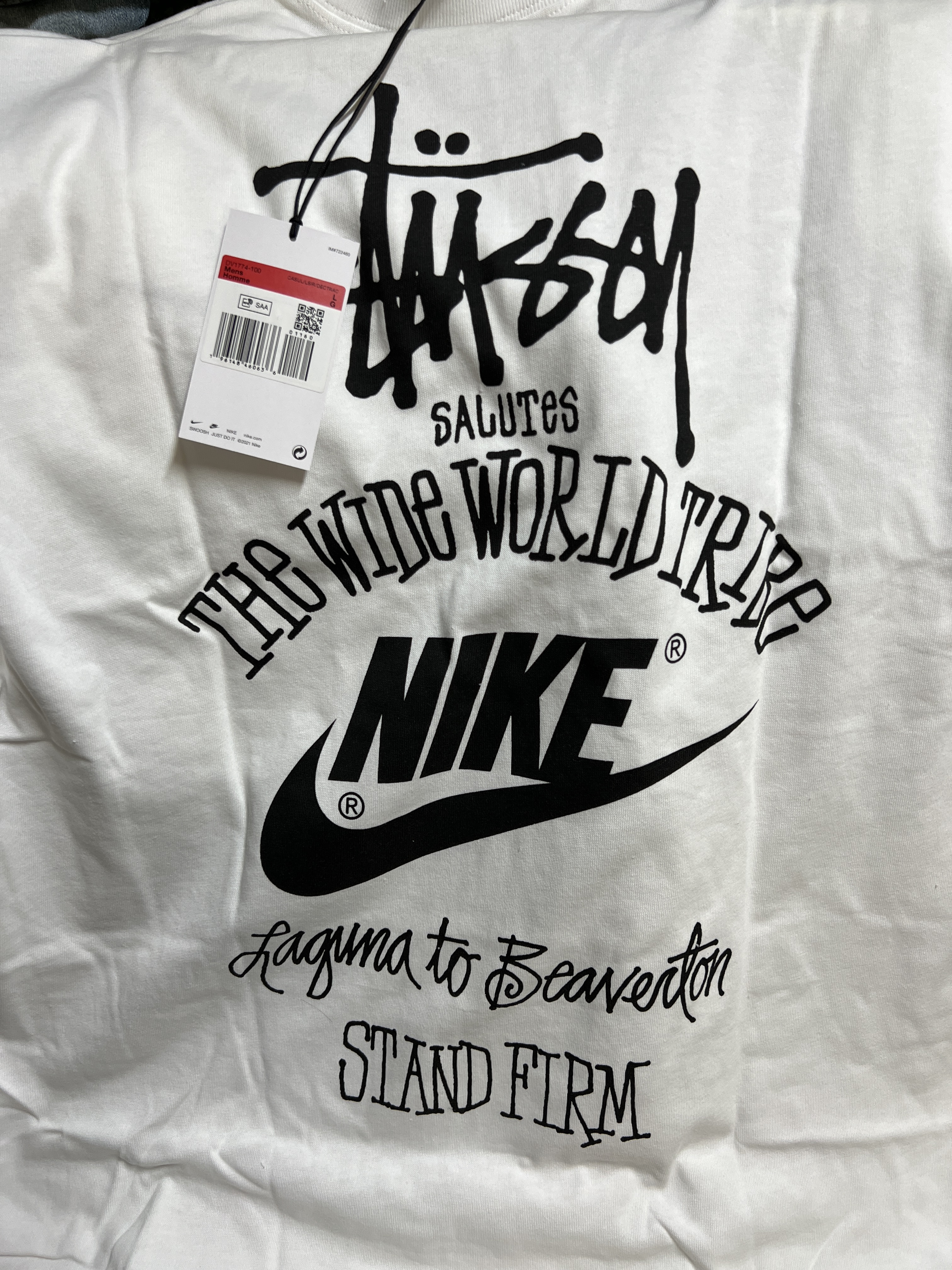 Nike x Stussy T-Shirt White (DV1774-100) 착용 스타일 - 2