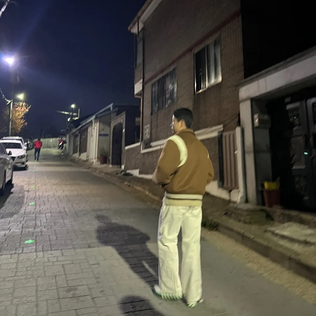 Off-White Arrow Low Vulcanized Sneakers White Green - 21SS 착용 스타일