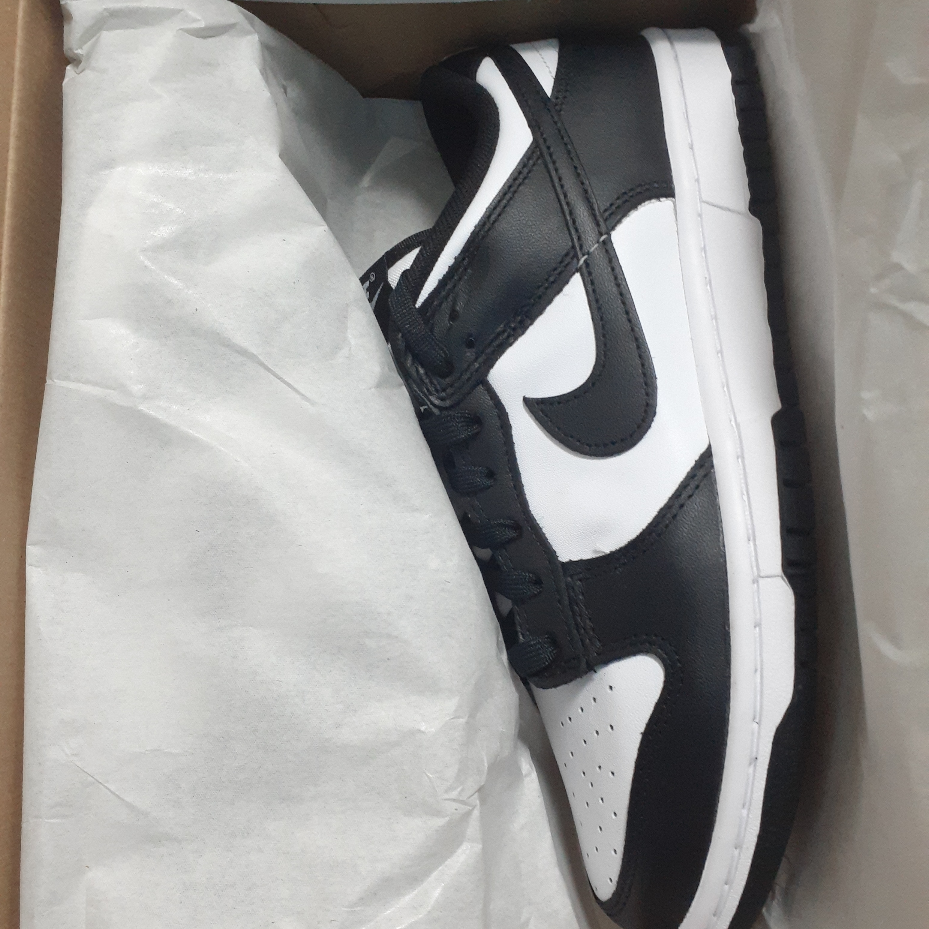 Nike Dunk Low Retro Black 착용 스타일
