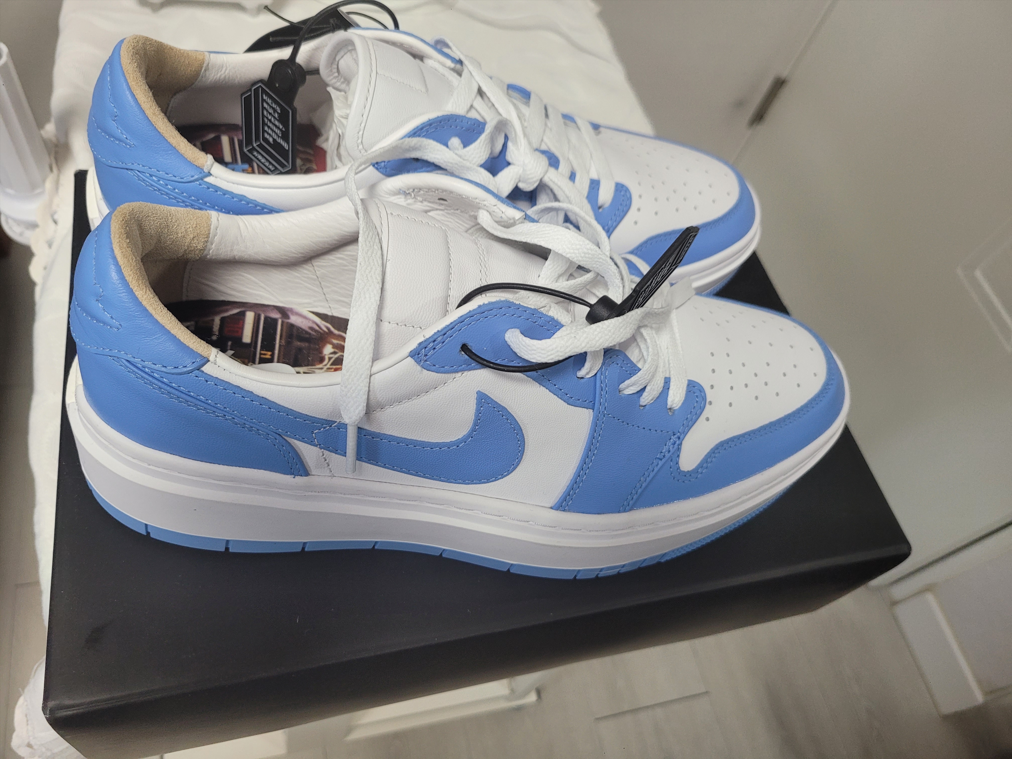 (W) Jordan 1 Elevate Low SE University Blue, Nike NRG Solo Swoosh Fleece Pants Psychic Blue - US/EU 착용 스타일 - 2