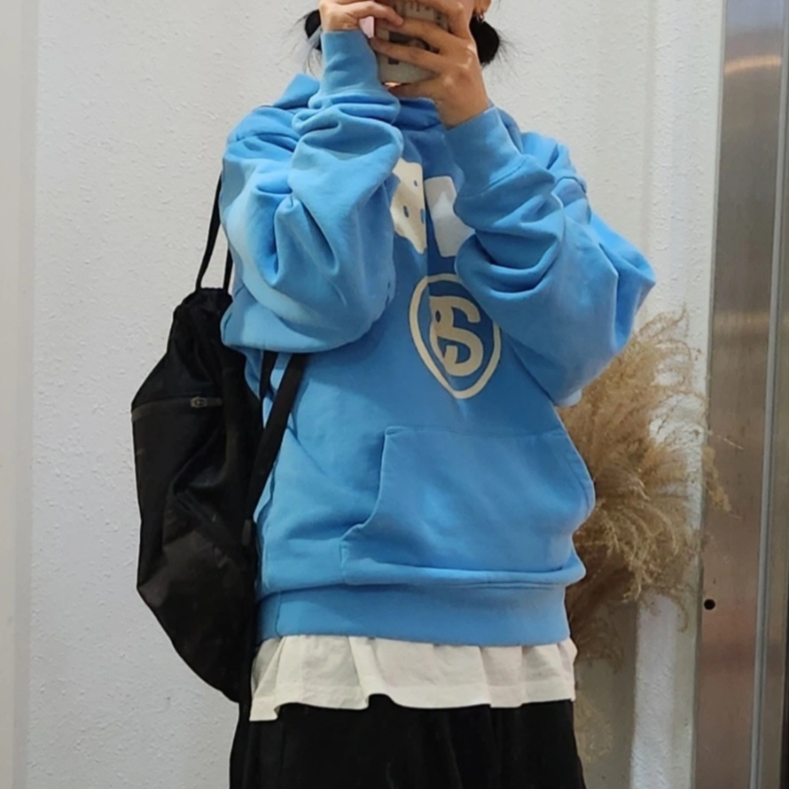 Stussy x Cactus Plant Flea Market 8 Ball Pigment Dyed Hoodie Blue 착용 스타일 - 1
